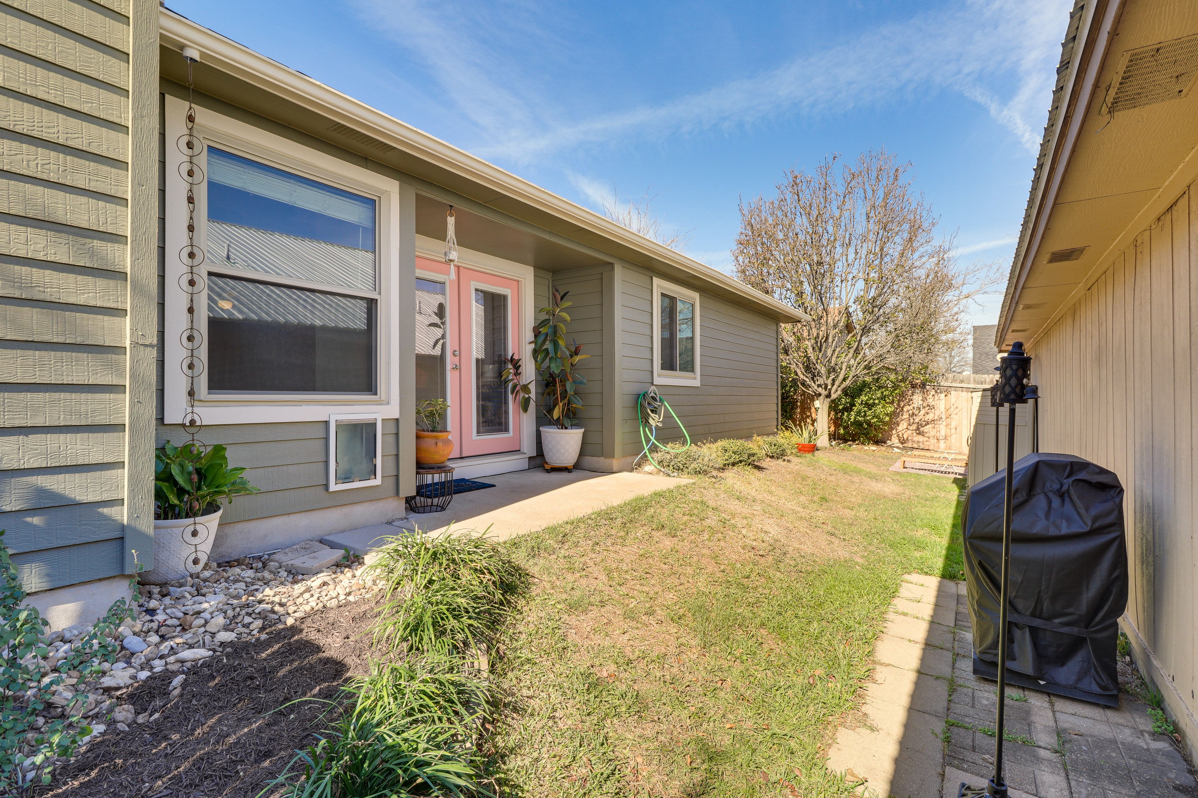 Fenced Yard | Gas Grill | Lounge Chairs | Dining Area | Cowboy Pool (Unheated)