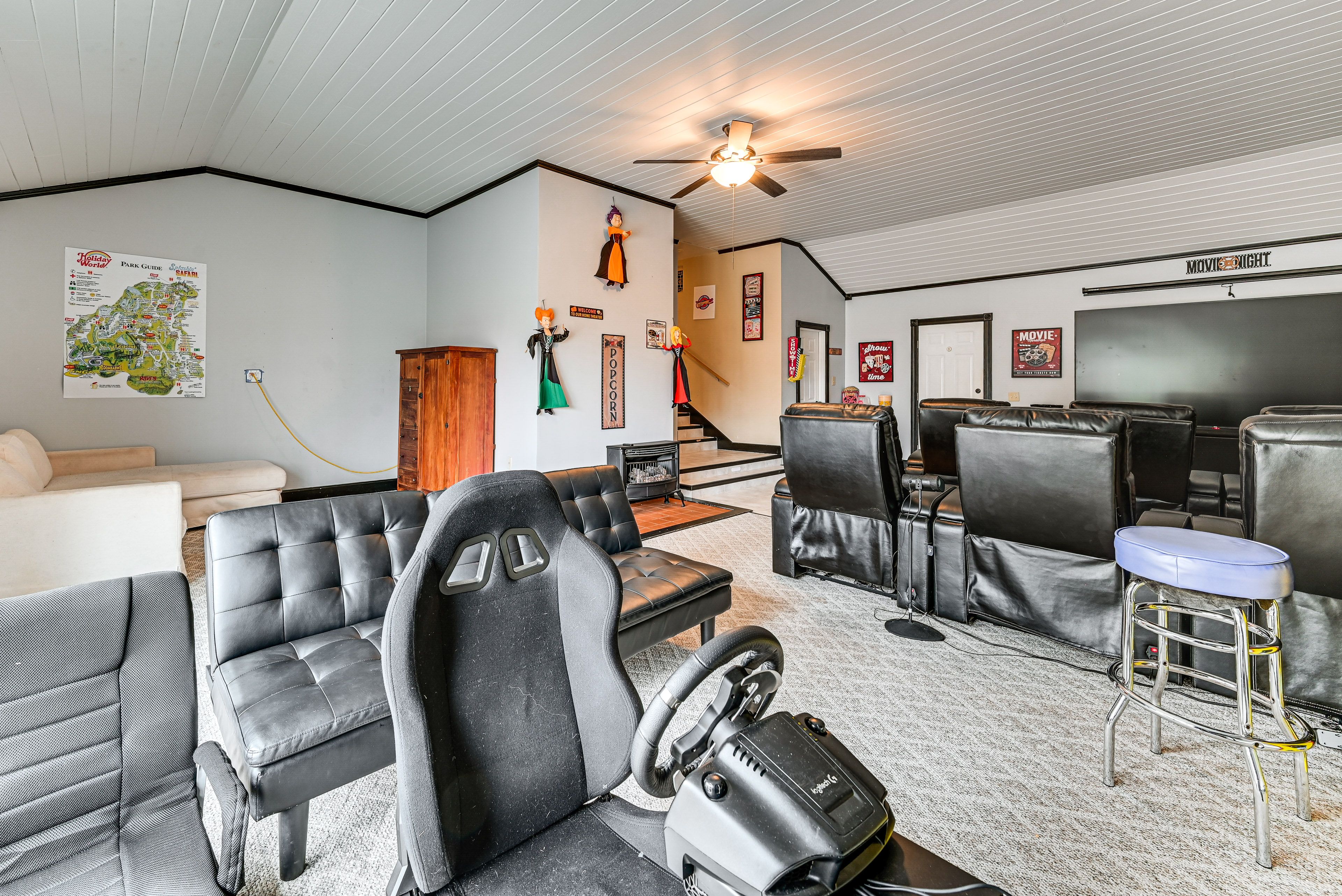 Game & Theater Room | Video Games | Full Futon | Lower Level
