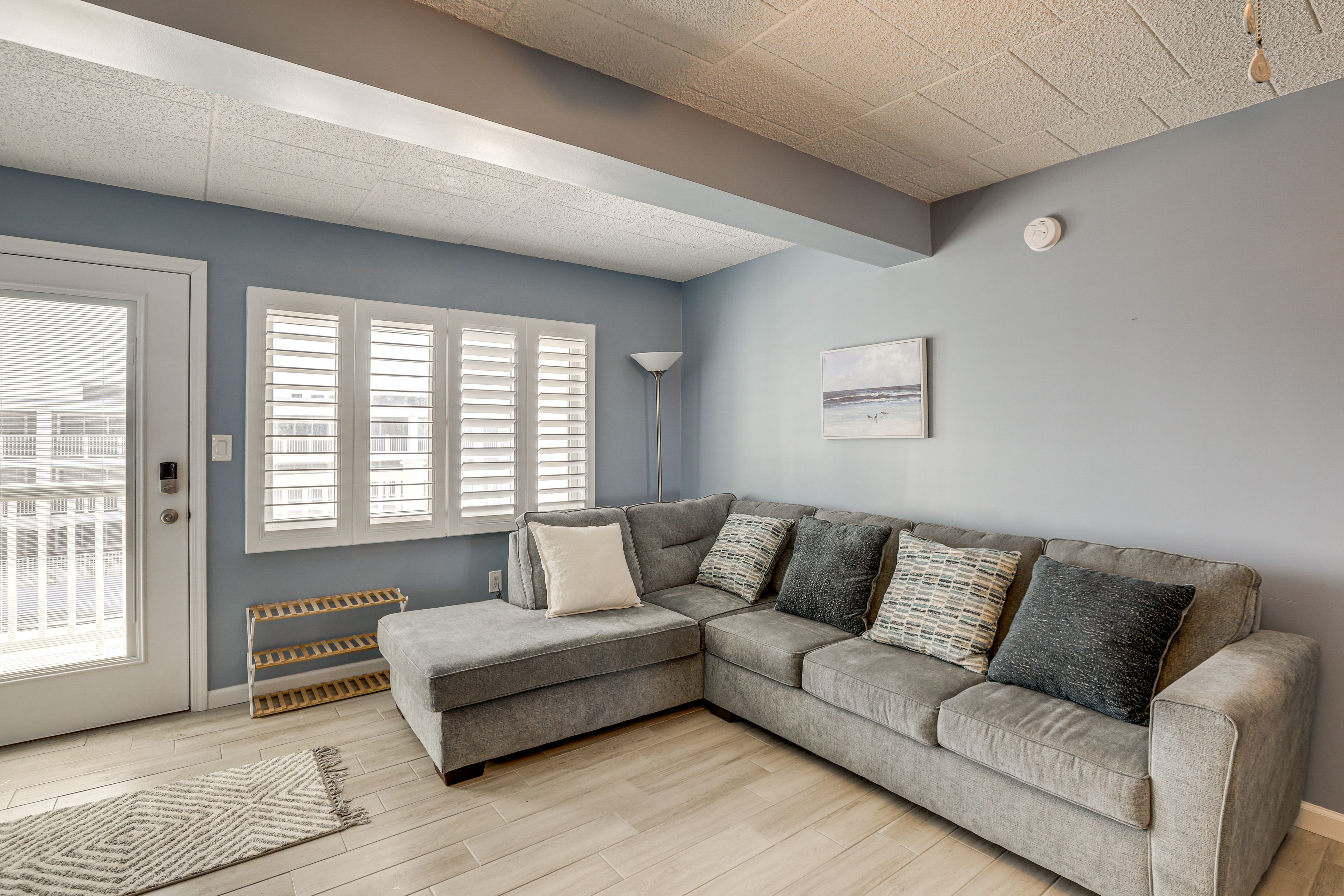 Living Room | Queen Sleeper Sofa