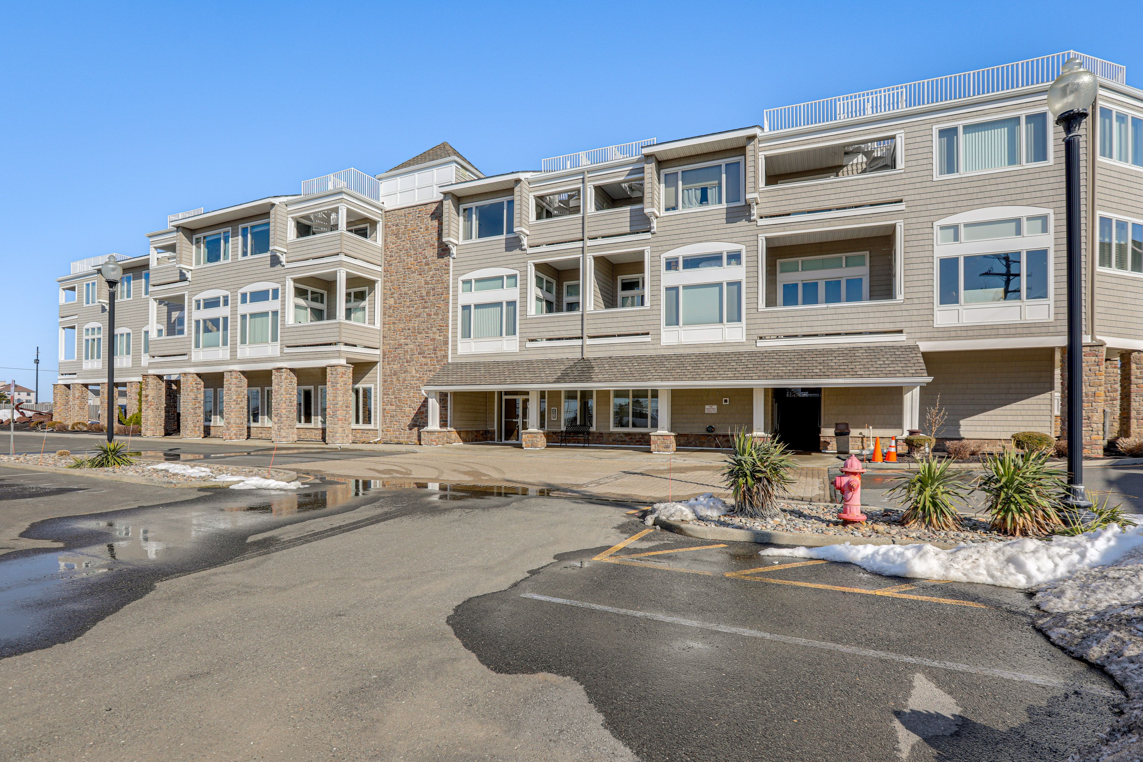 Community Parking | 1 Vehicle