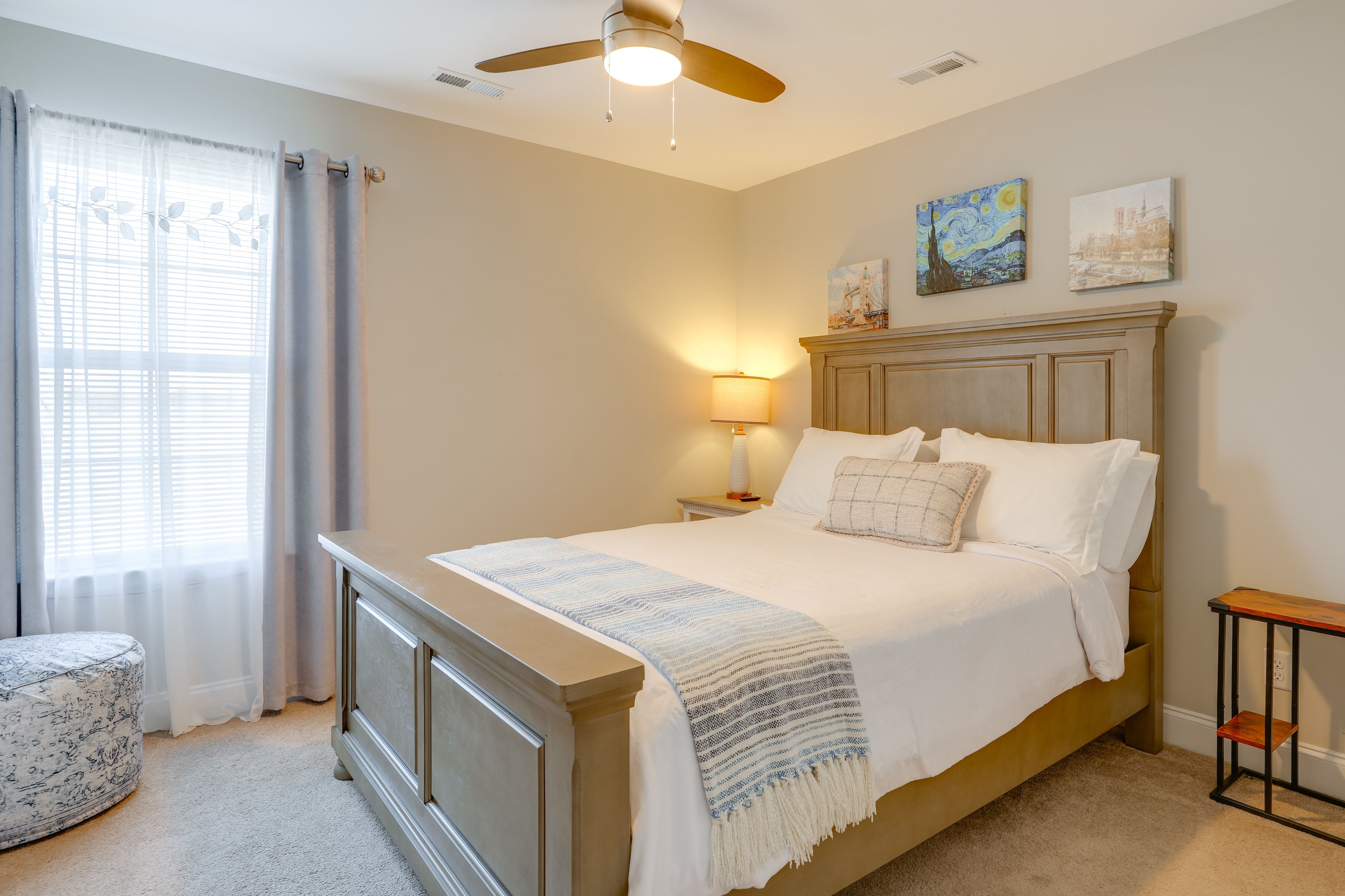 Bedroom 2 | 2nd Floor | Queen Bed | Smart TV