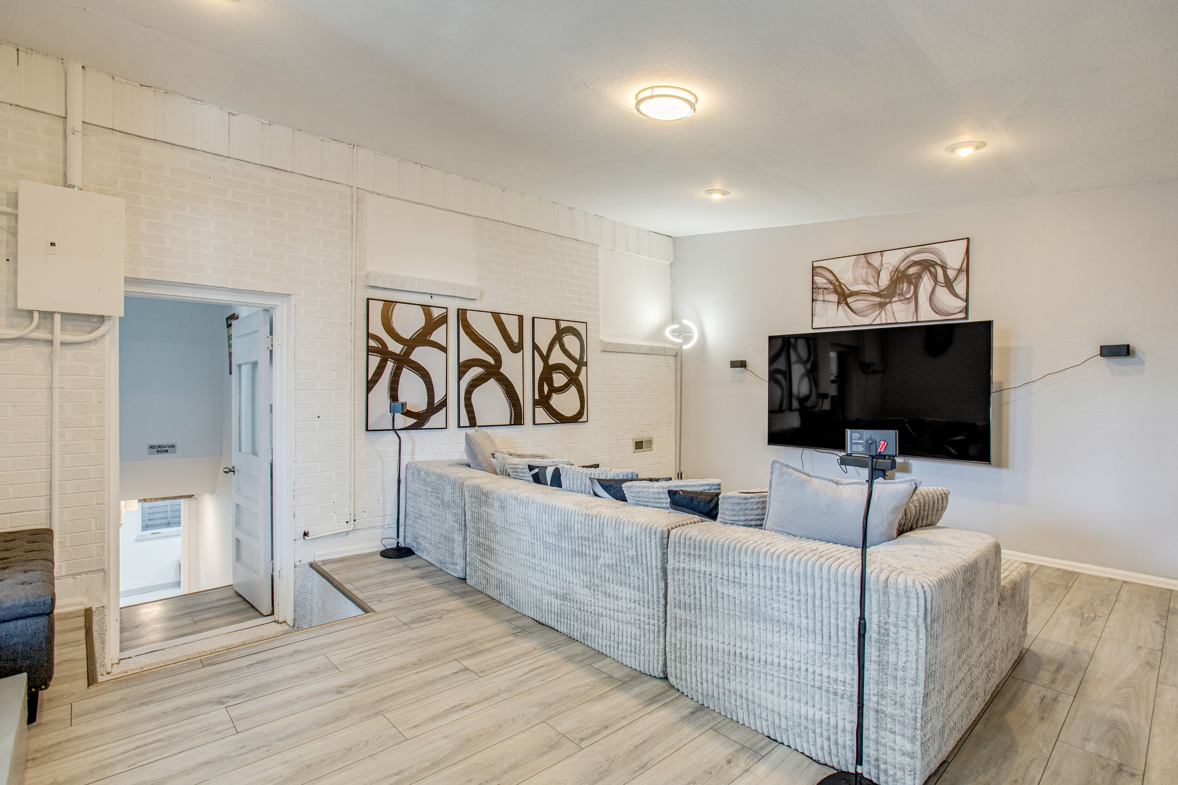 Living Room | Upper Floor