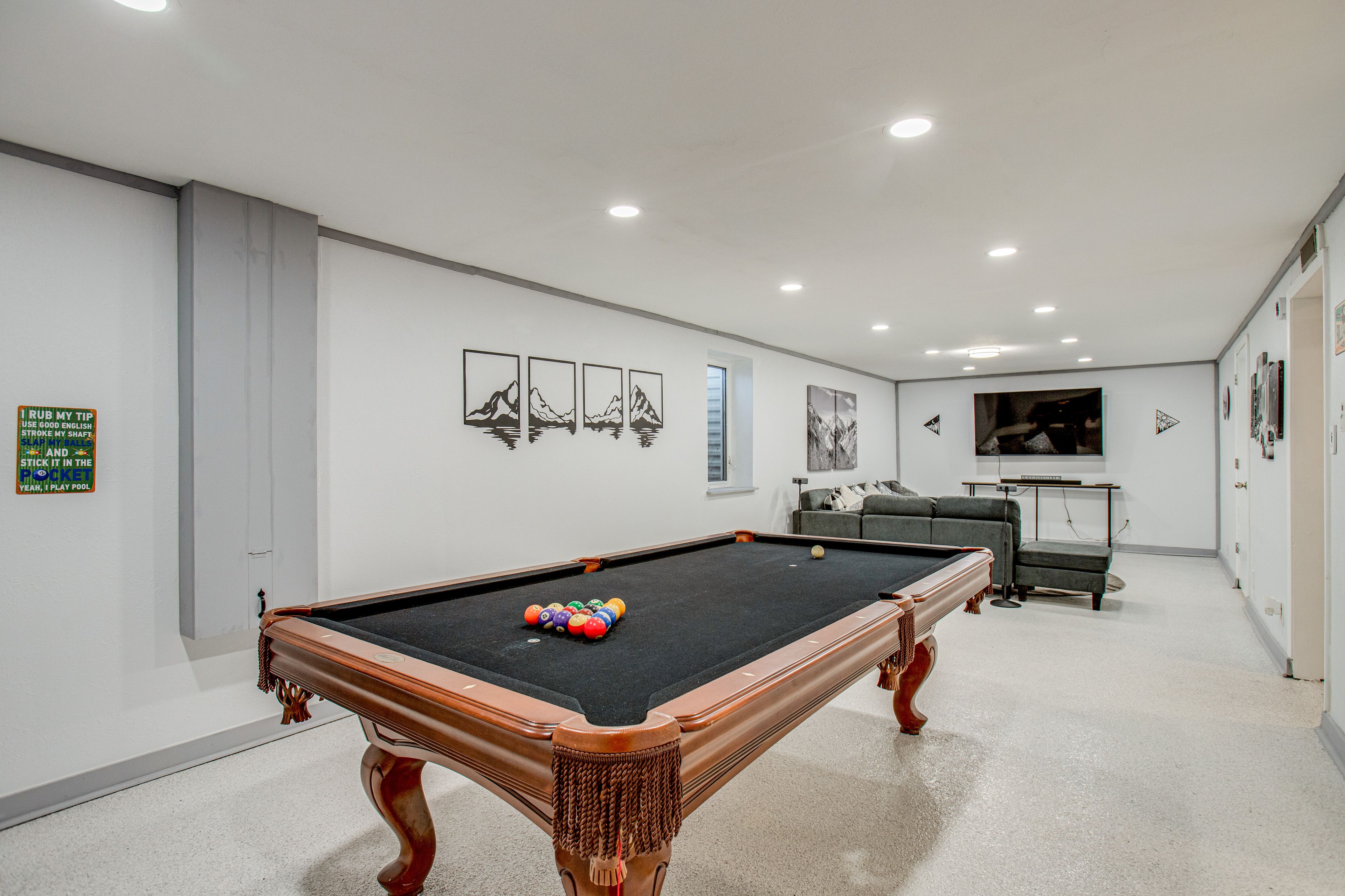 Family Room | Lower Floor