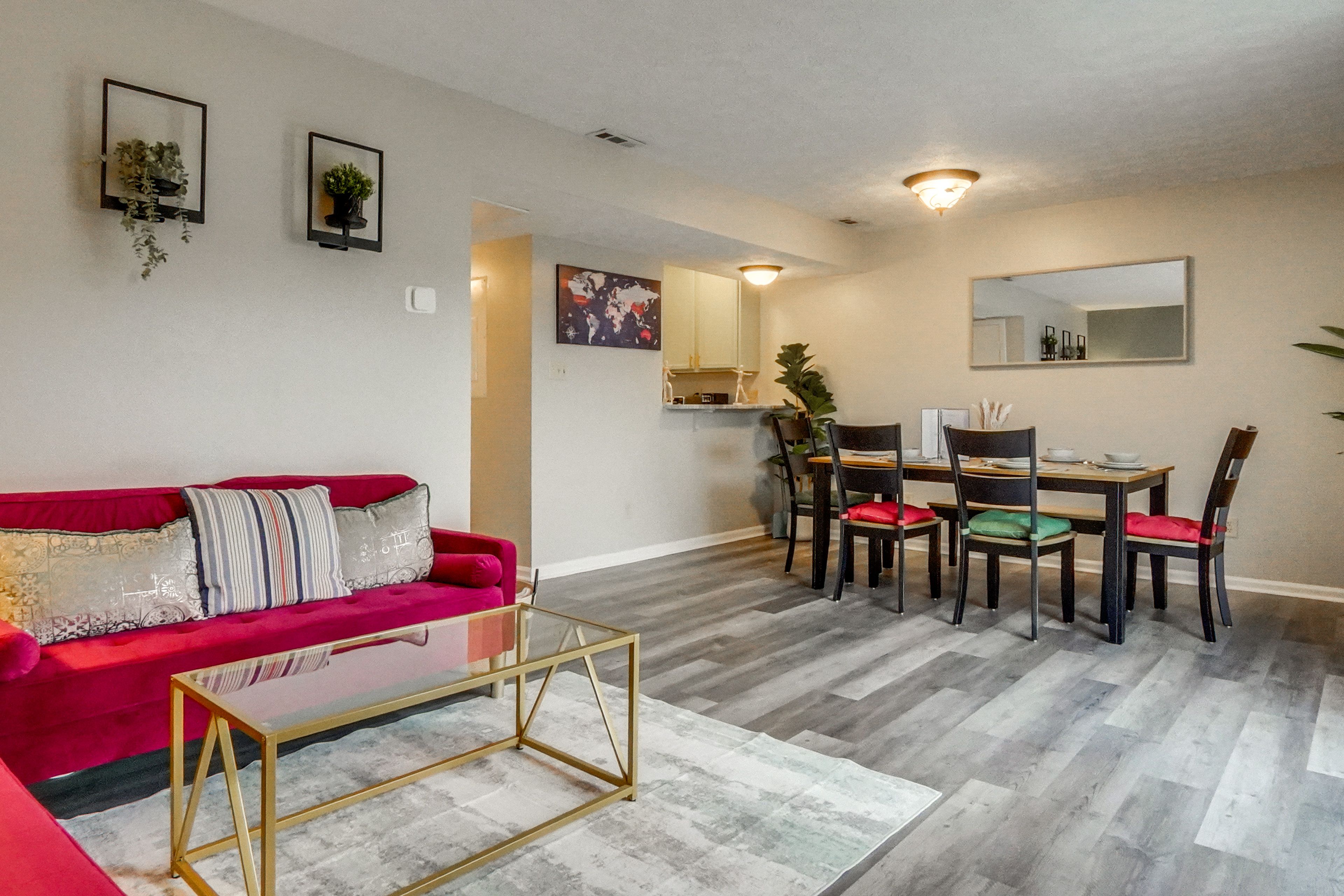 Fayetteville Vacation Rental | 3BR | 1Full BA + 2 Half BA | 1,150 Sq Ft