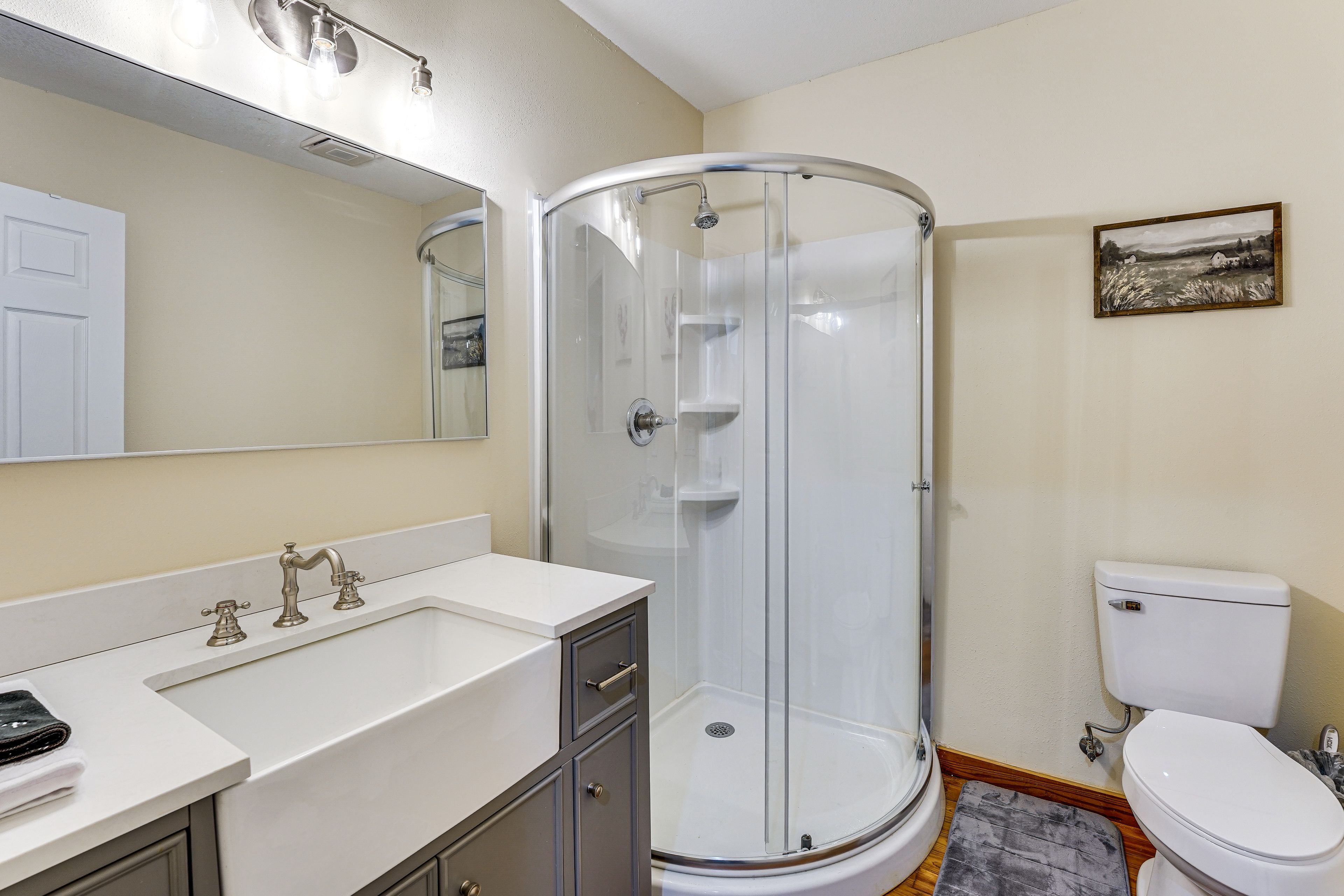 Full Bathroom