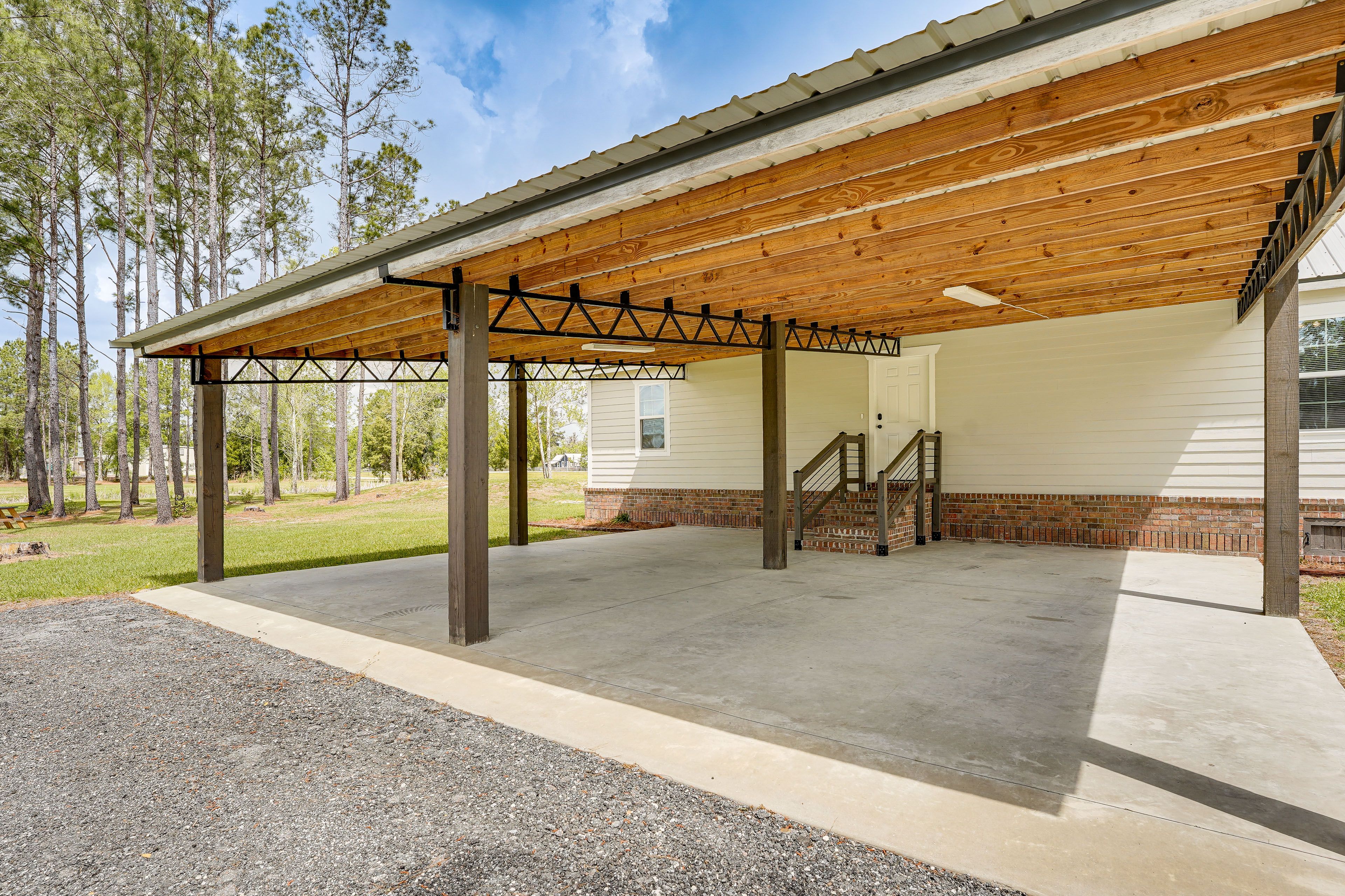 Carport Parking | 2 Vehicles | Driveway Parking | 6 Vehicles
