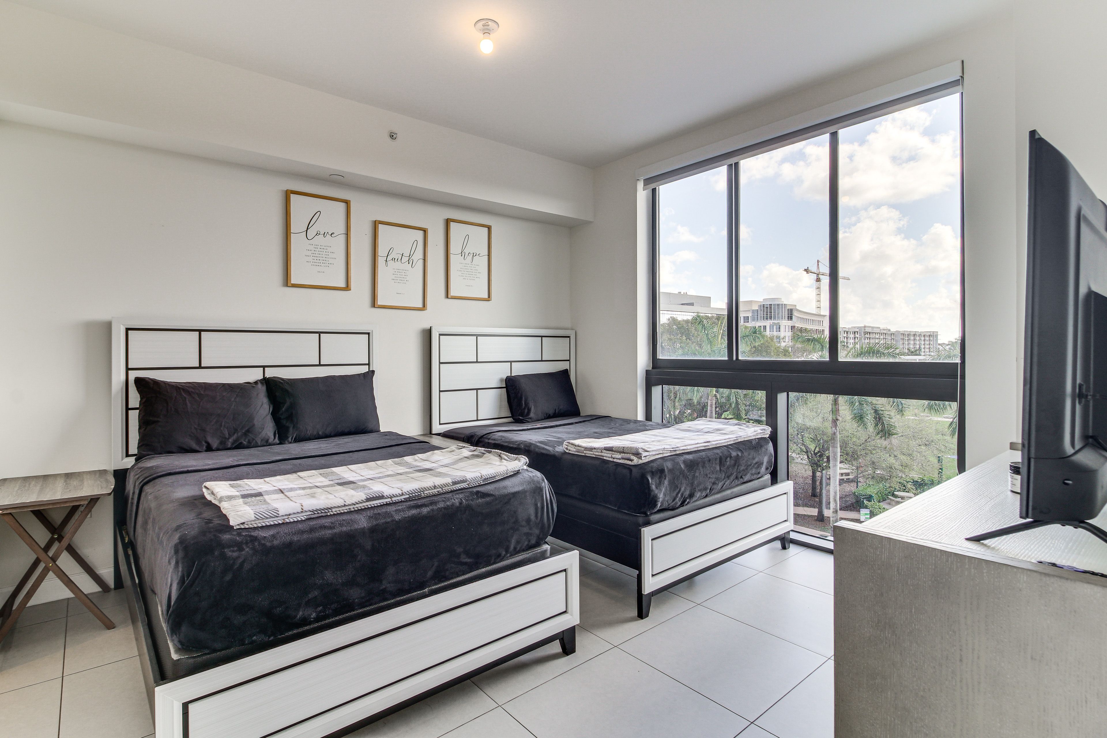 Bedroom 2 | 2 Full Beds