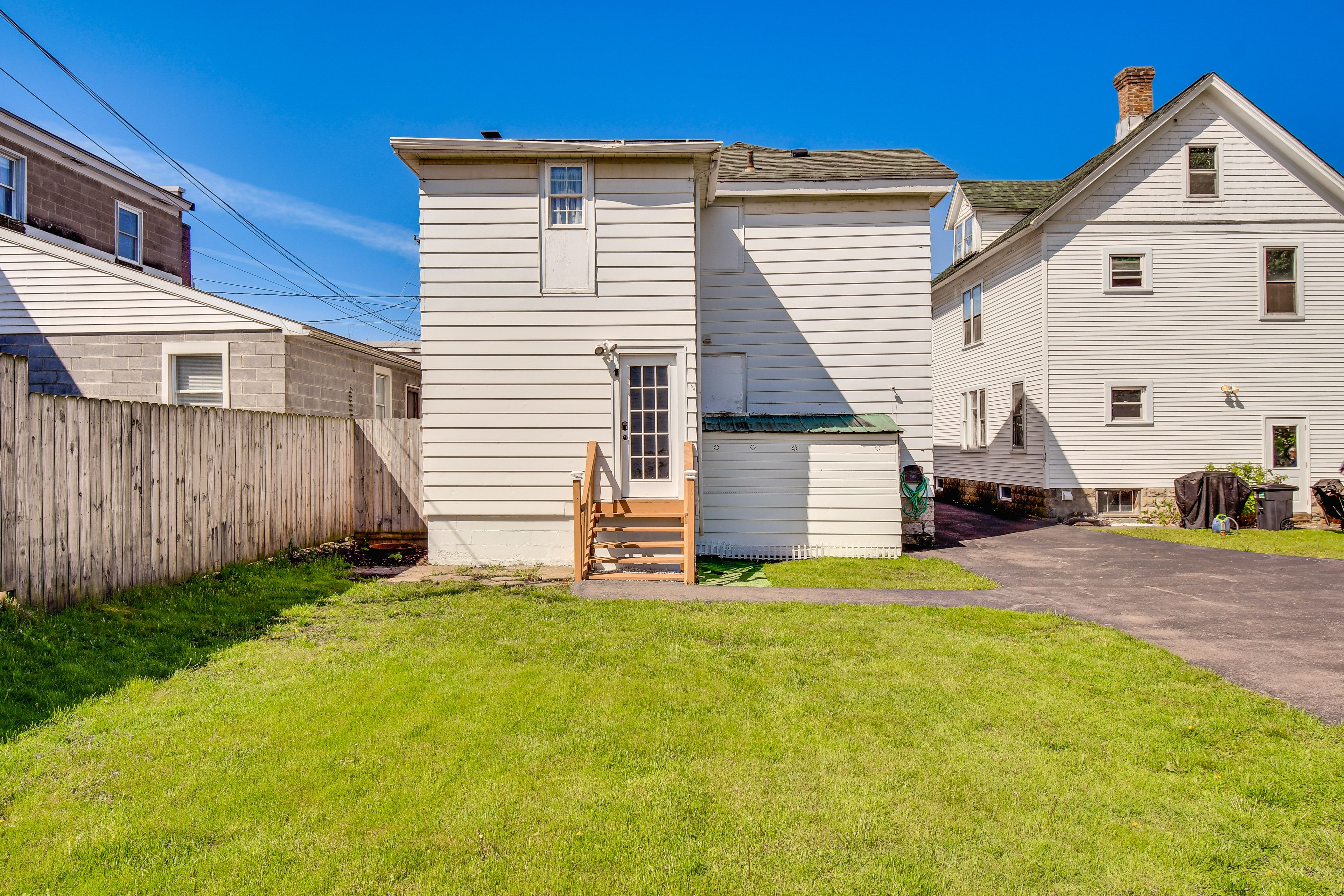 Shared Backyard (Partially Fenced)