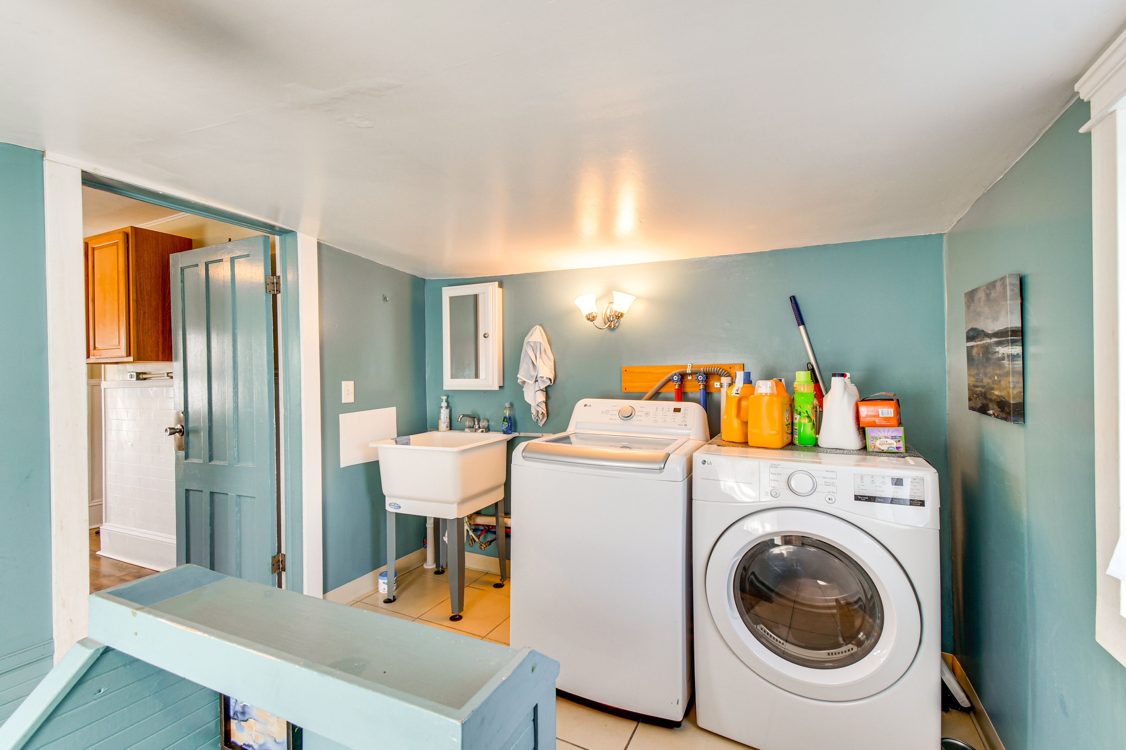 Laundry Area | Washer & Dryer
