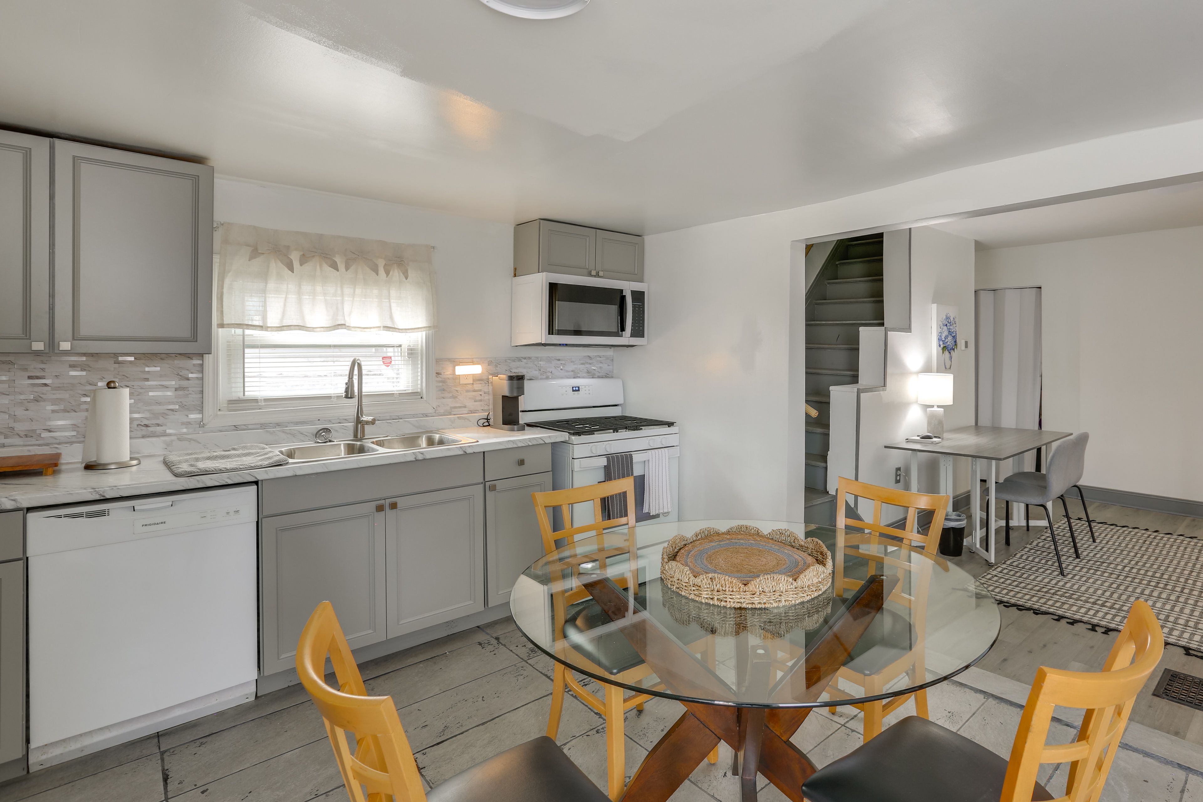 Dining Table | Kitchen | Workspace