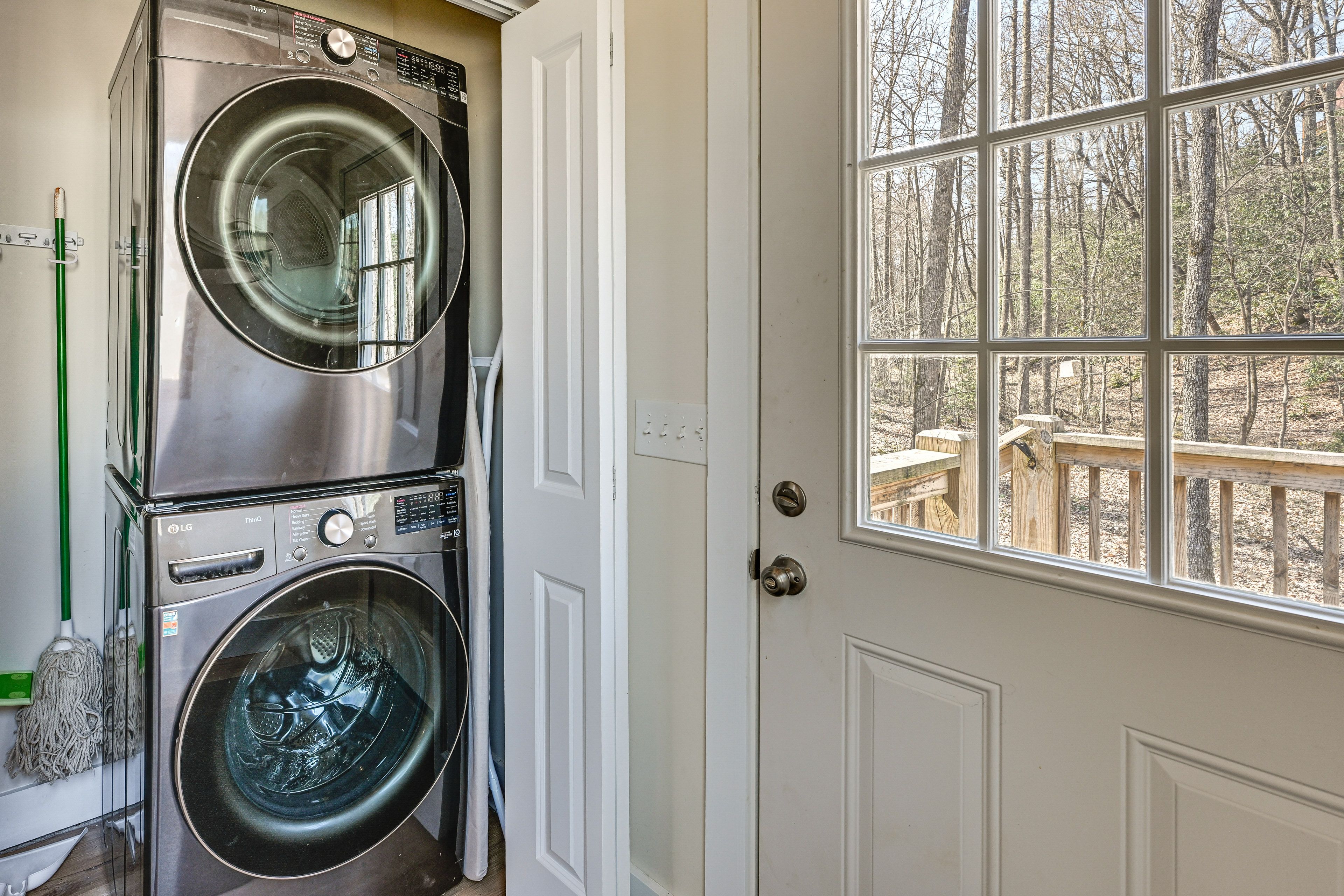 Washer & Dryer