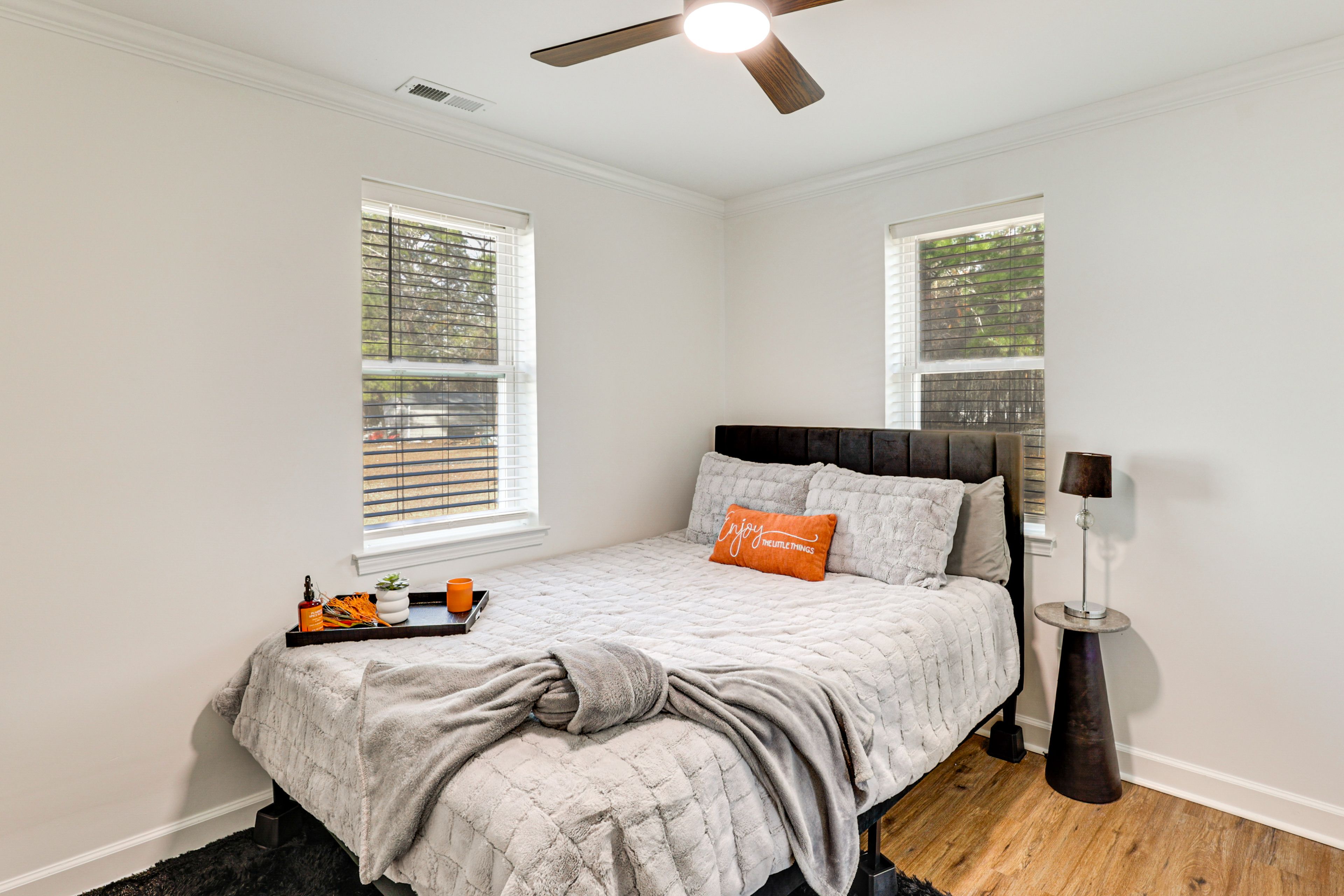 Bedroom 2 | Queen Bed