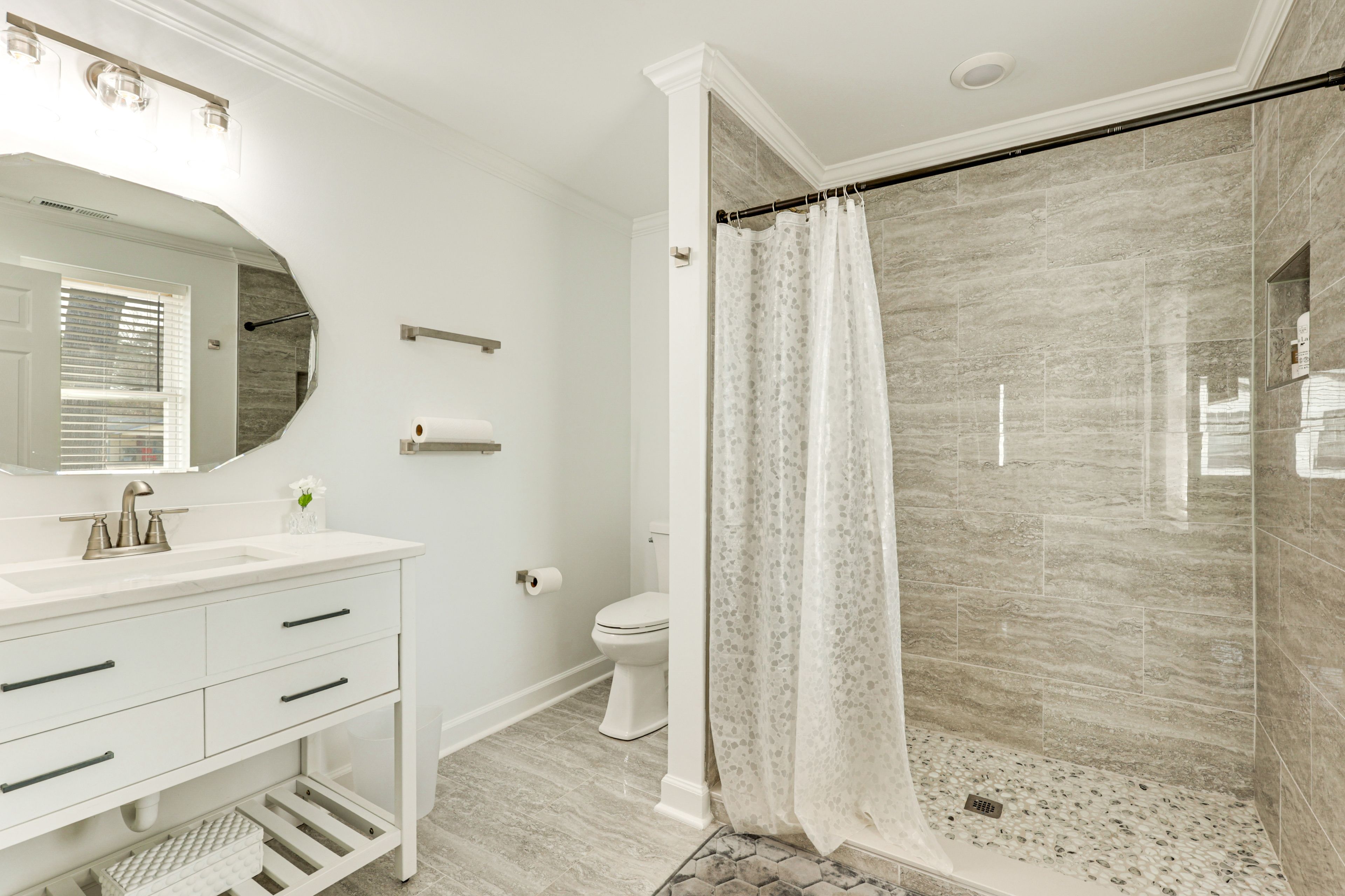 Bathroom | Towels Provided