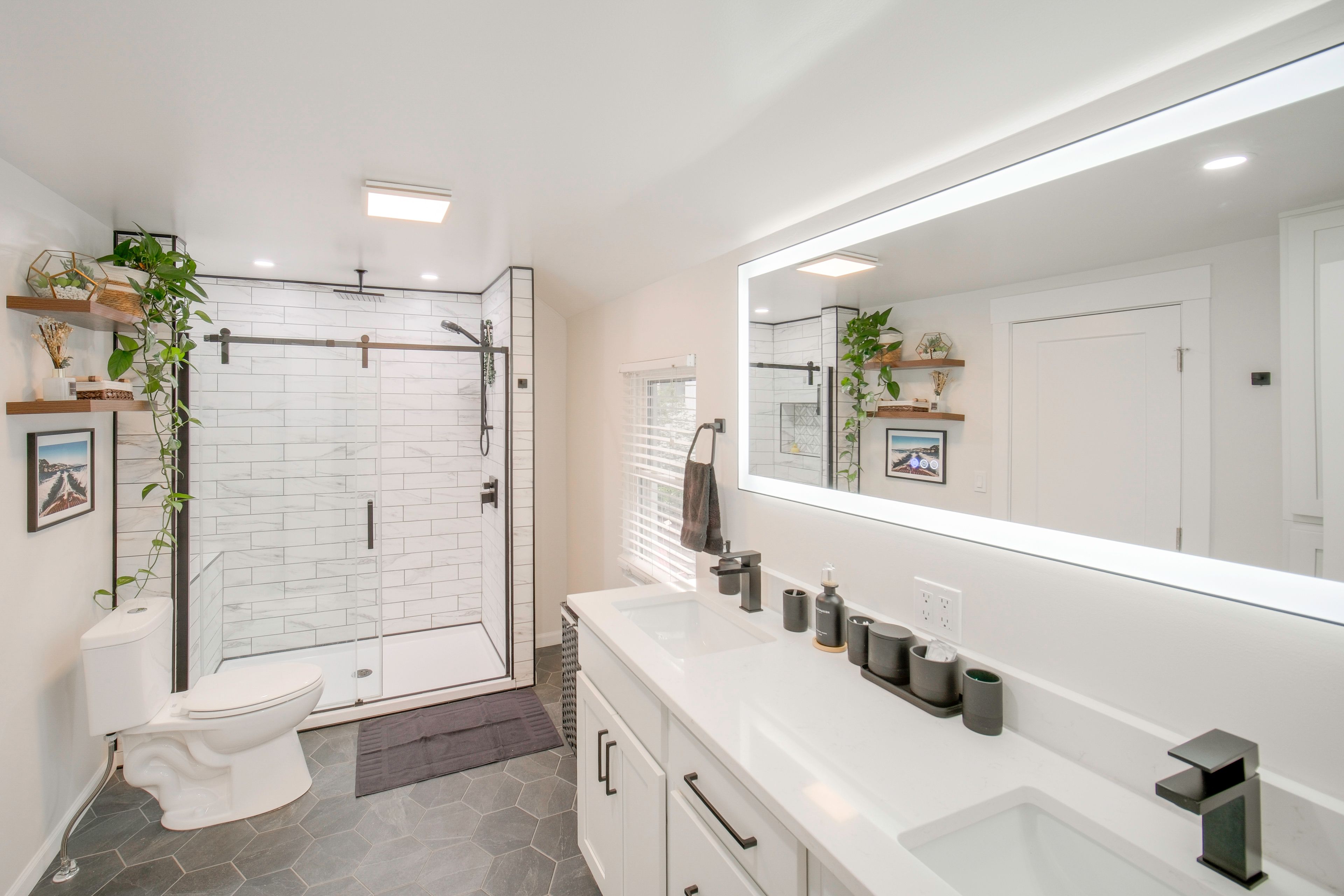 En-Suite Bathroom | 2nd Floor