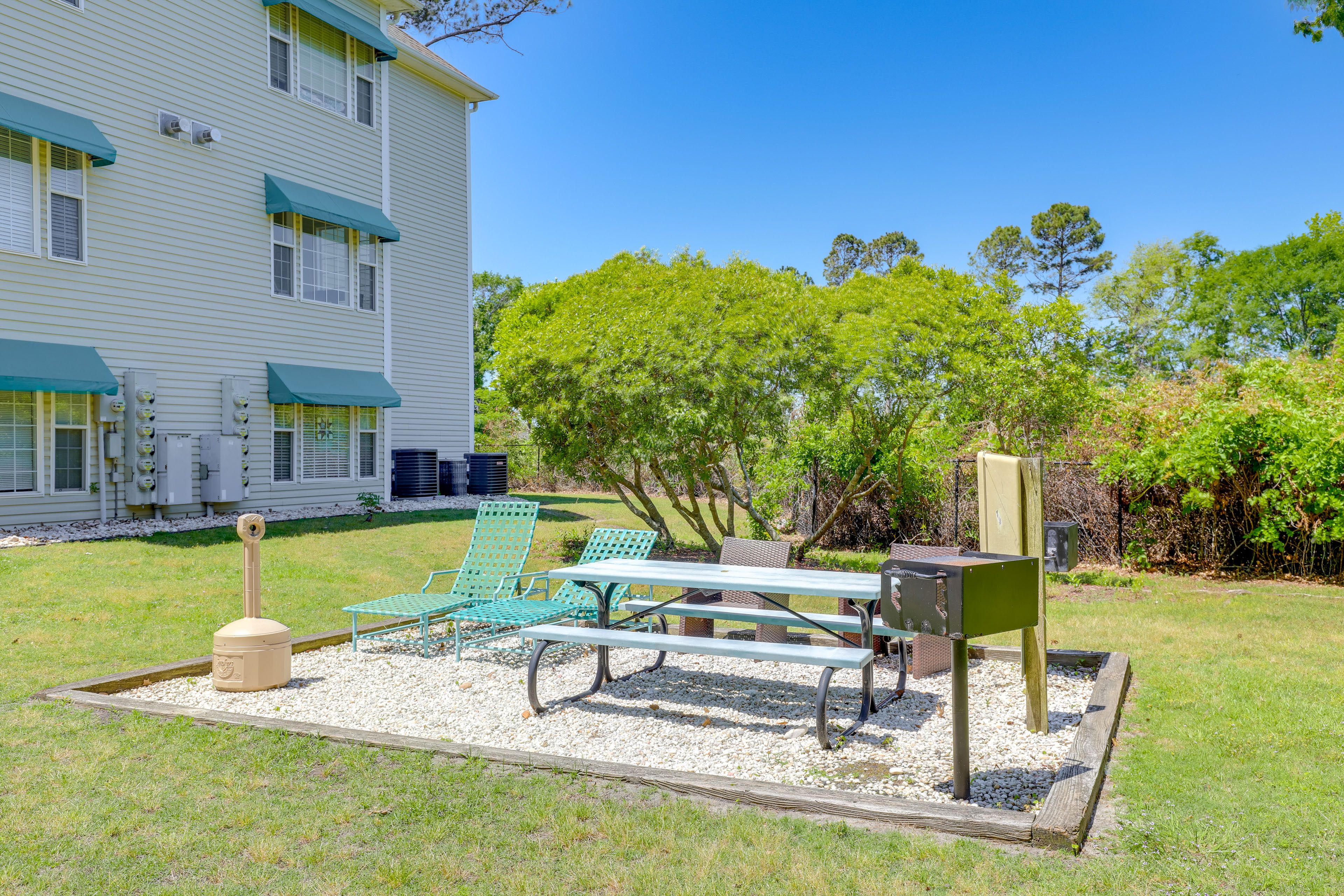 Community Picnic Area