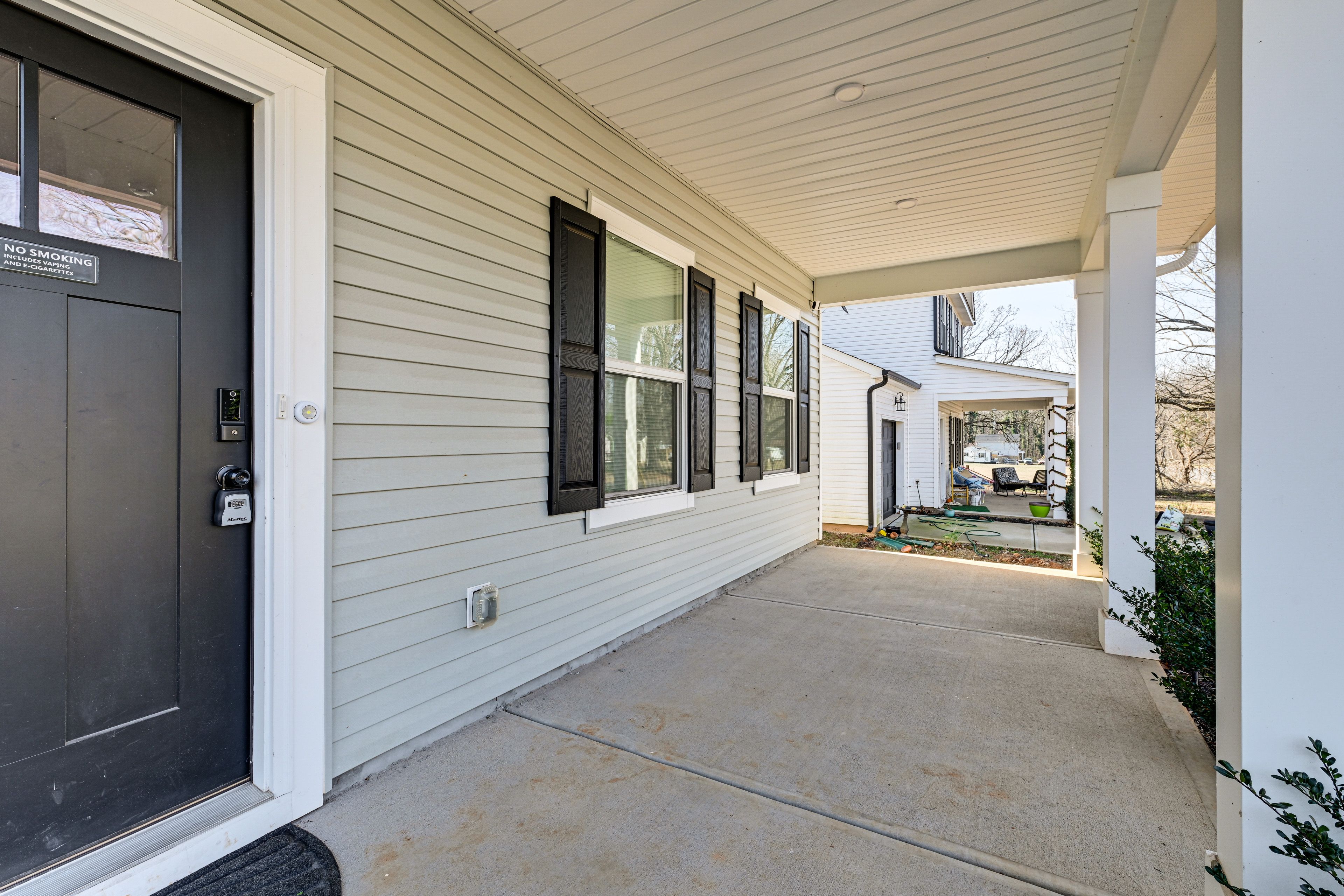 Covered Porch | Entry