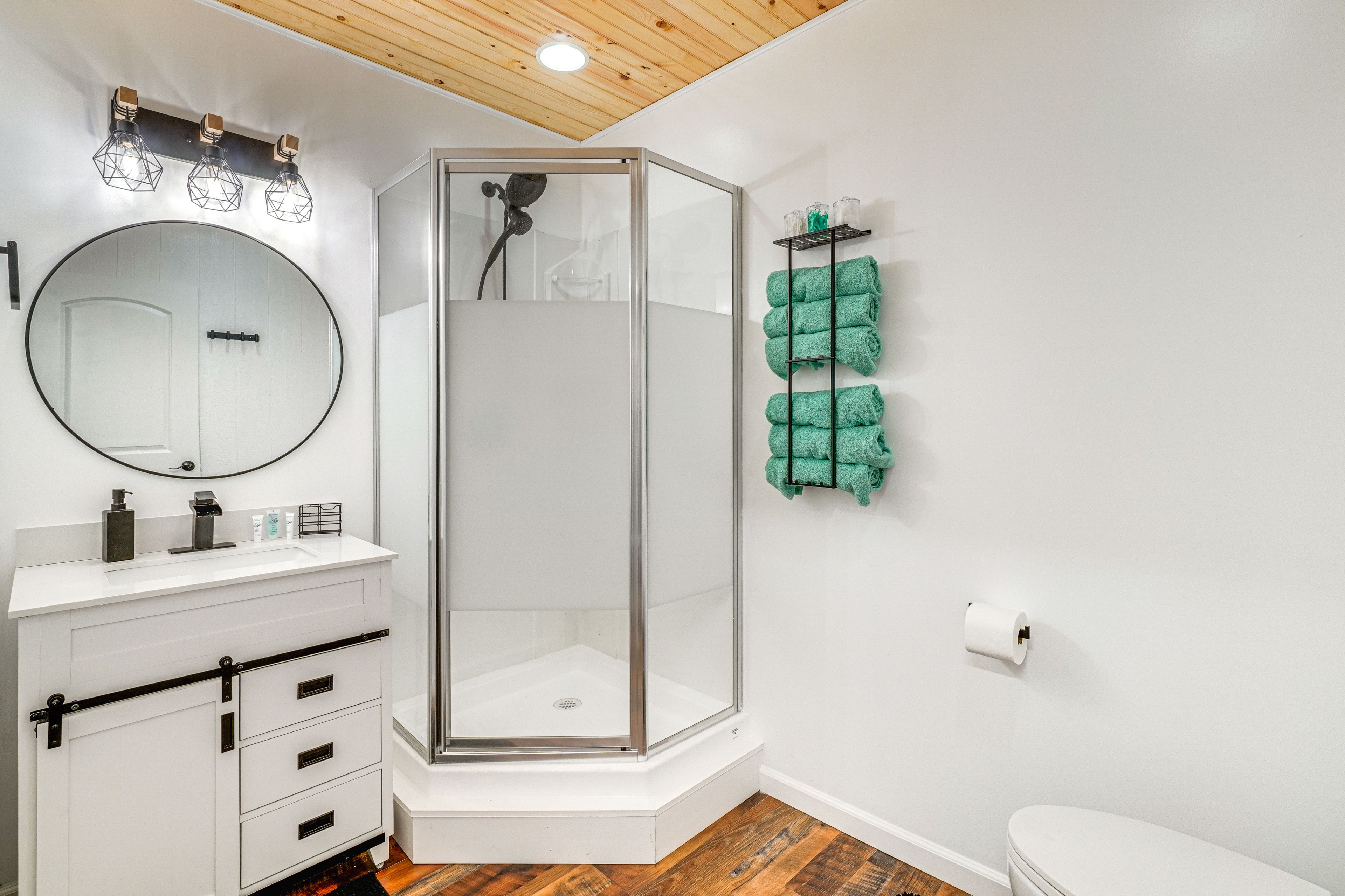 Full Bathroom | Basement