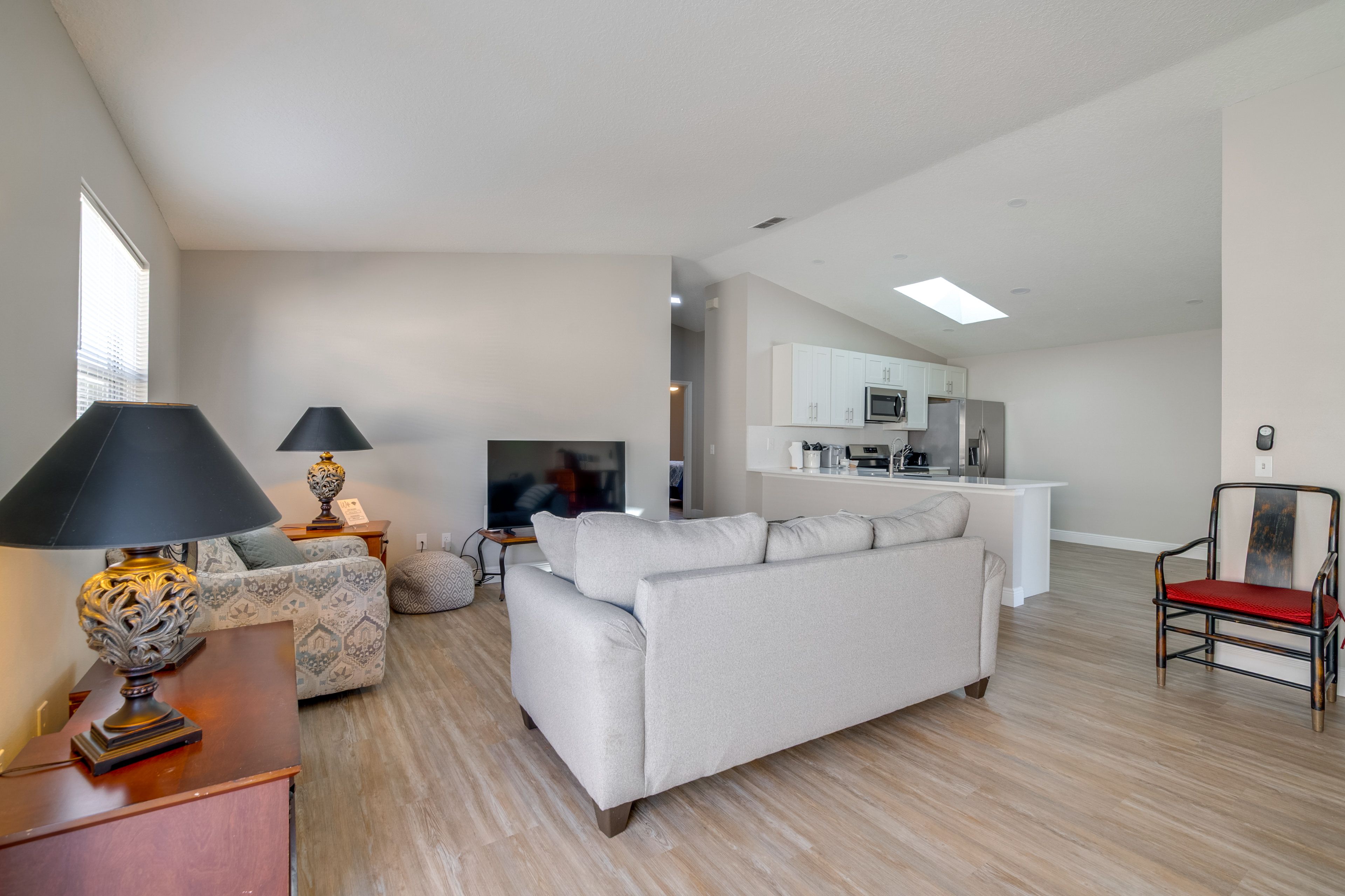 Living Room | Smart TV | Free WiFi