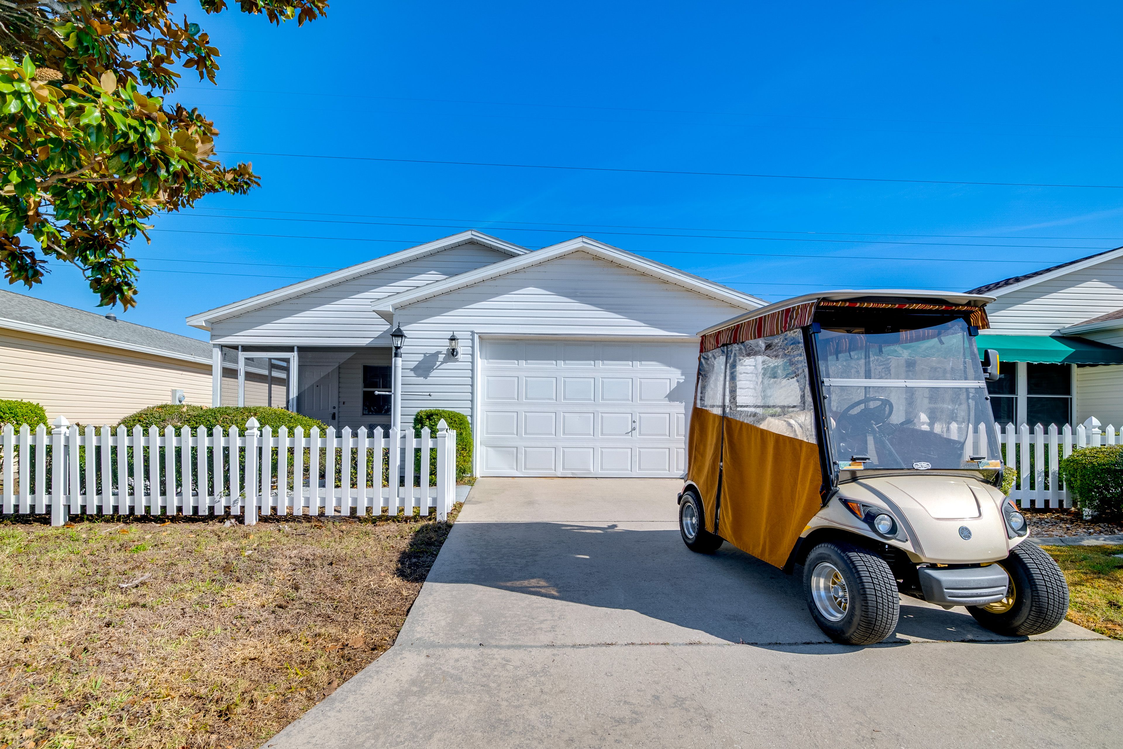 Single-Story House | Community Pool & Pickleball Court Access
