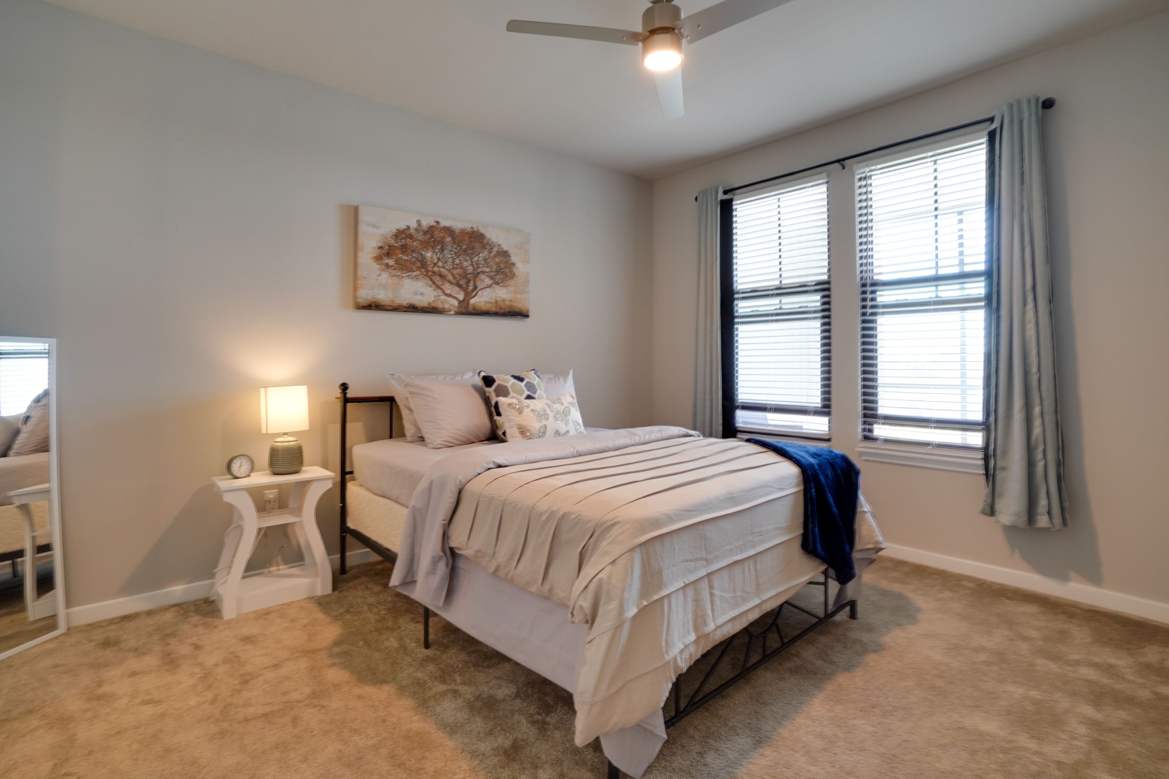 Bedroom 2 | Queen Bed