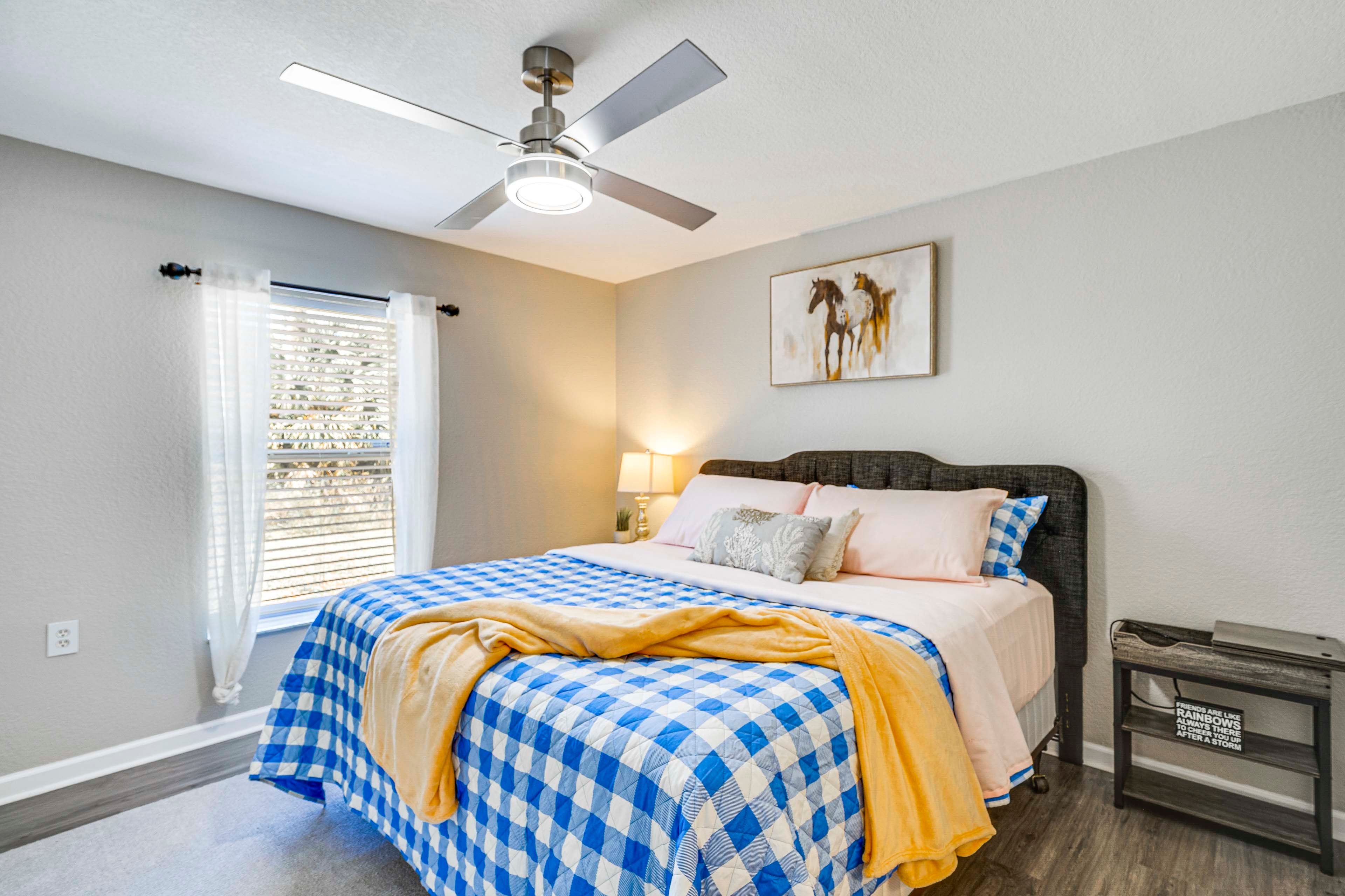 Bedroom 1 | King Bed | Linens Provided | En-Suite Bathroom