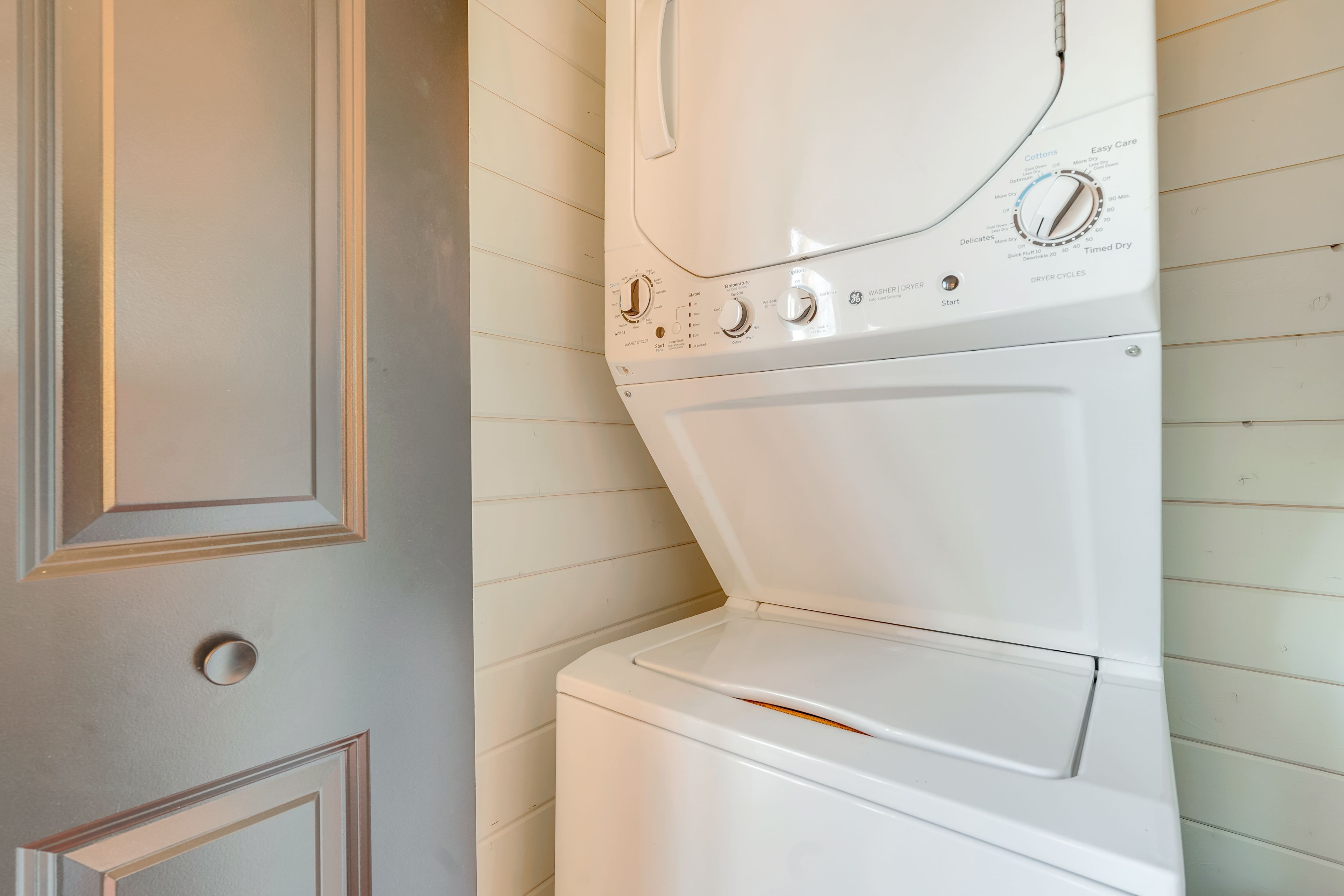 Laundry Area | 1st Floor