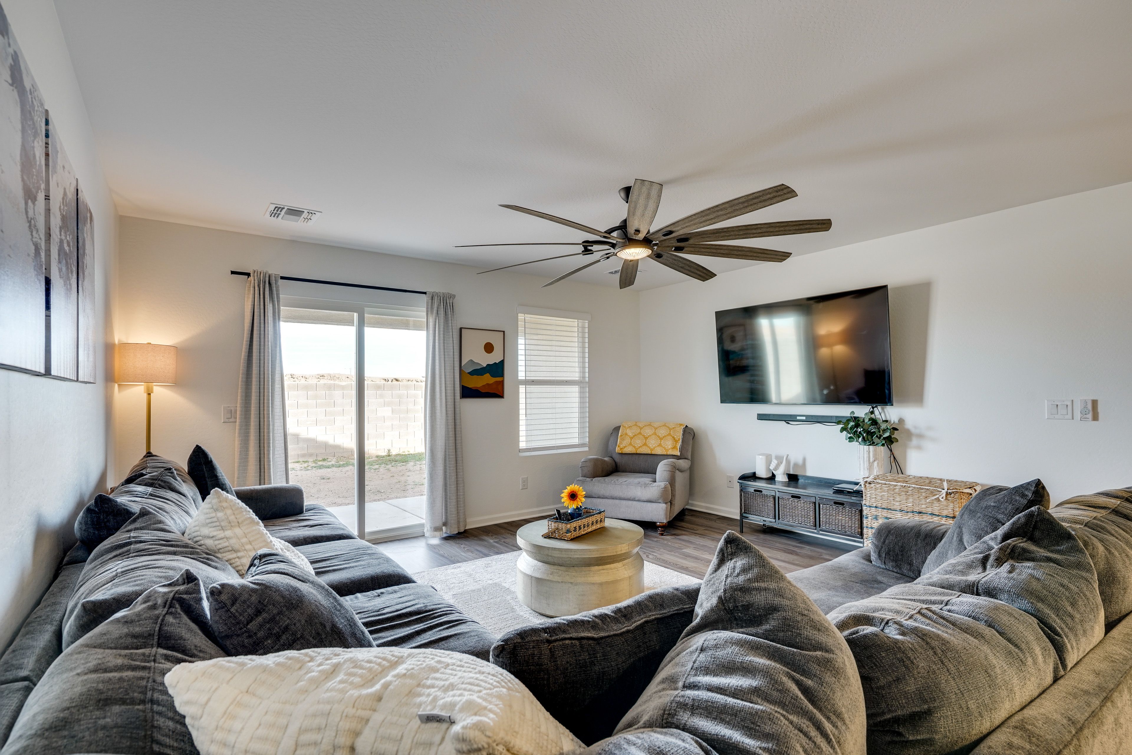 Coolidge Vacation Rental | 4BR | 3BA | 1 Step Required | 2,100 Sq Ft