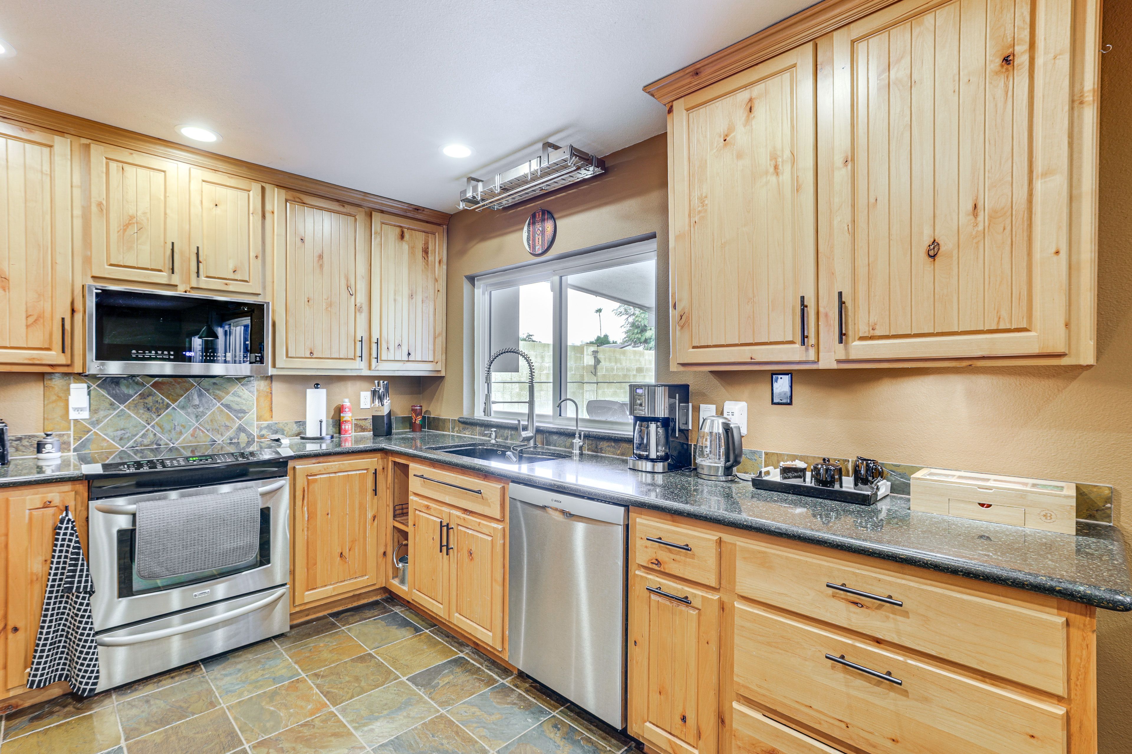 Kitchen | Dishwasher | Toaster