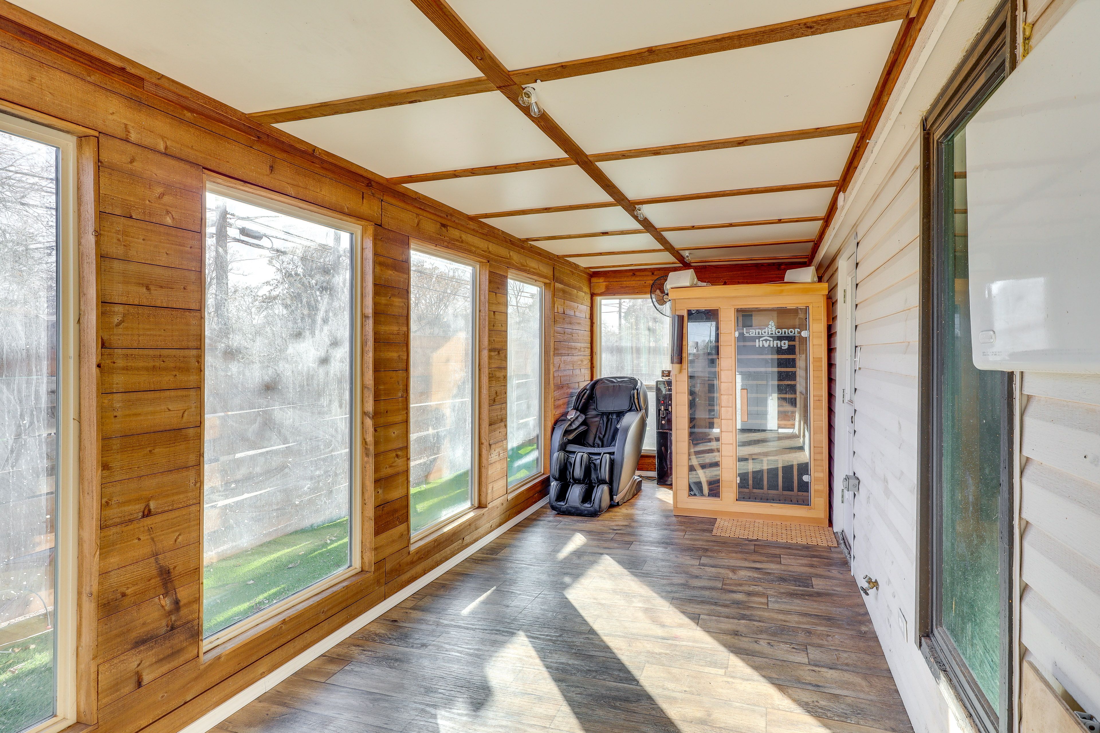 Yoga Room | Sauna | Single-Story House