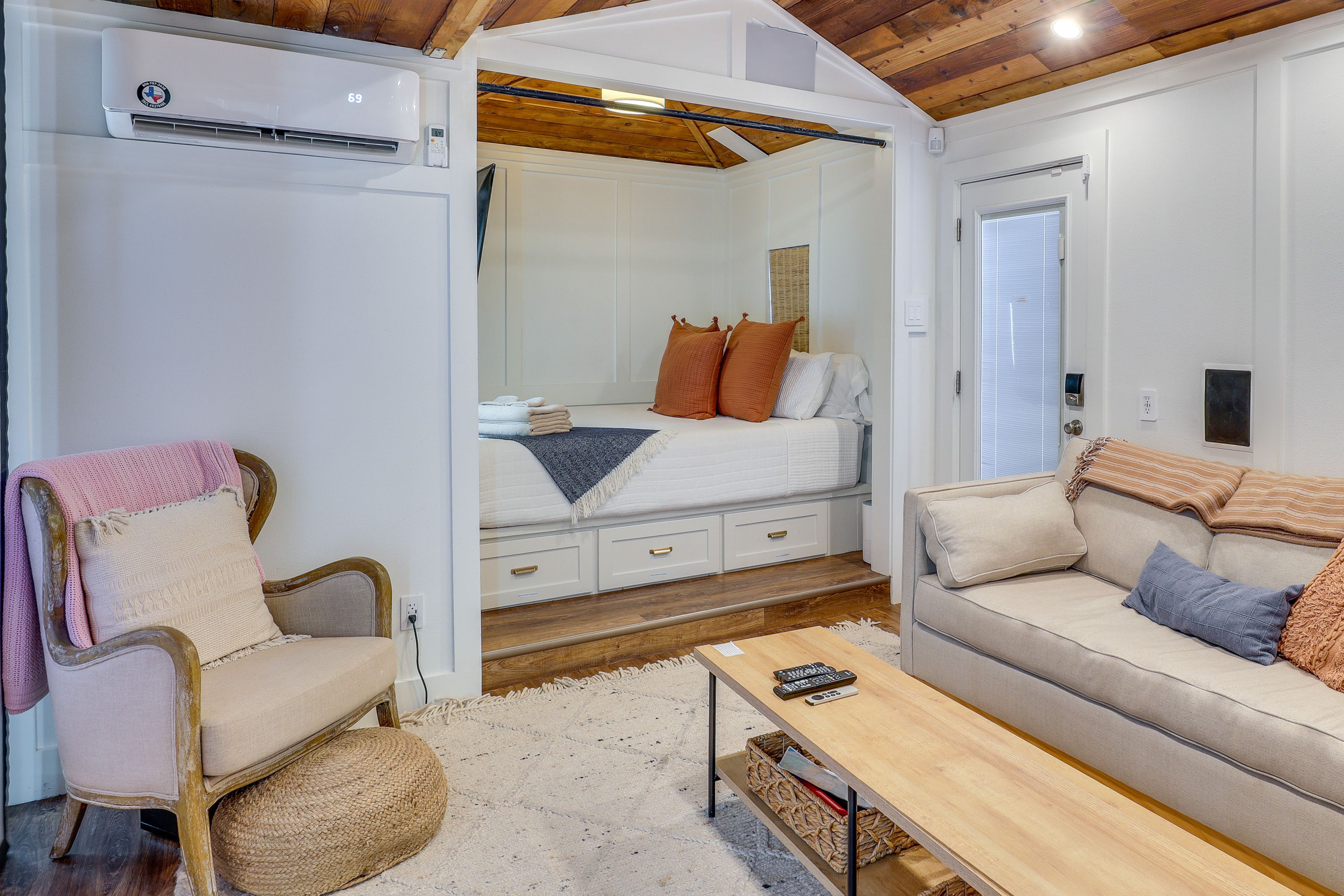 Living Area | Sleeper Sofa | Smart Projector