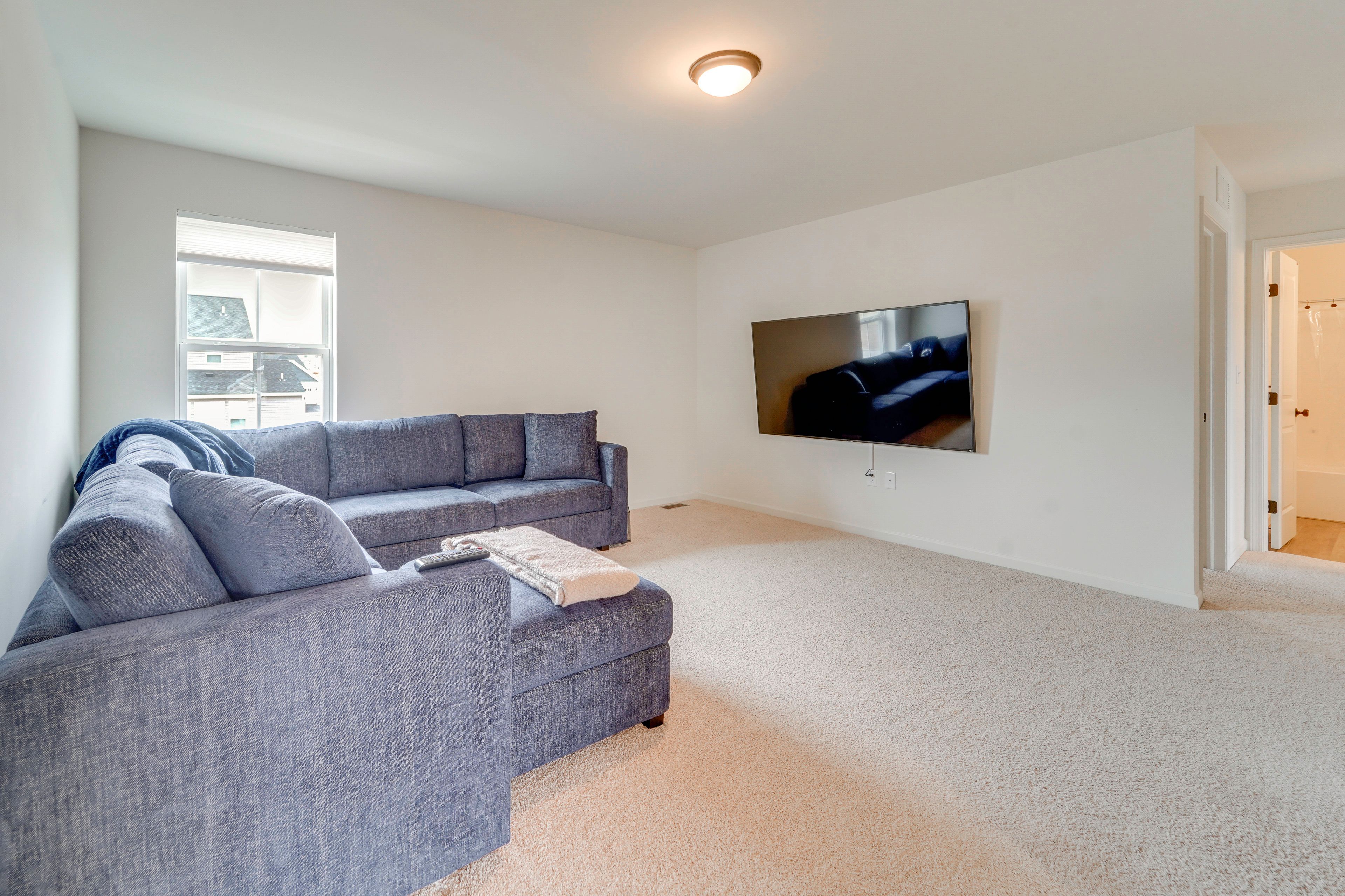 Living Room | 2nd Floor