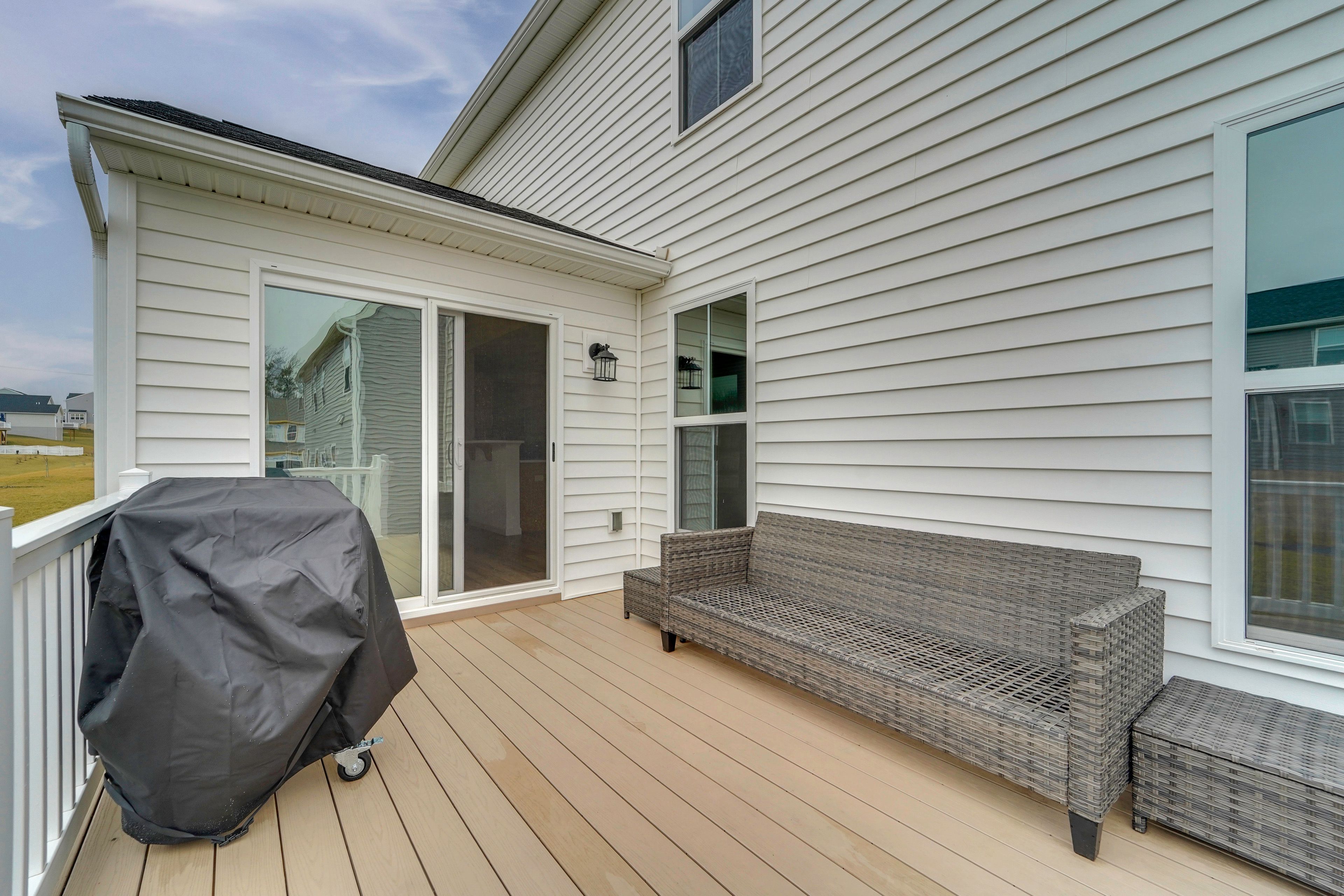 Furnished Deck | Blackstone Grill