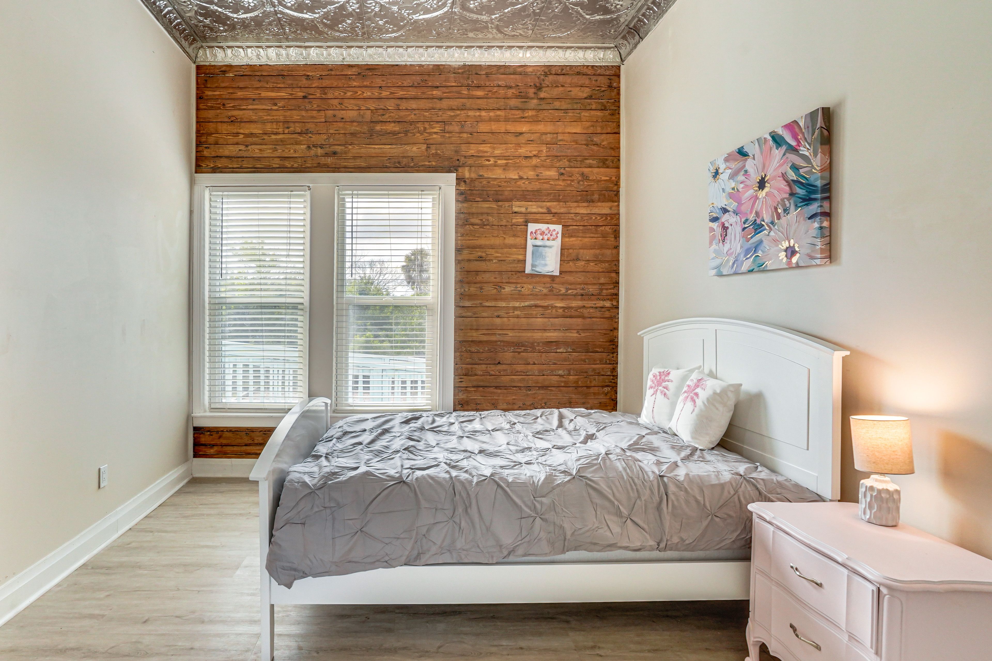 Bedroom 1 | 1st Floor | Queen Bed