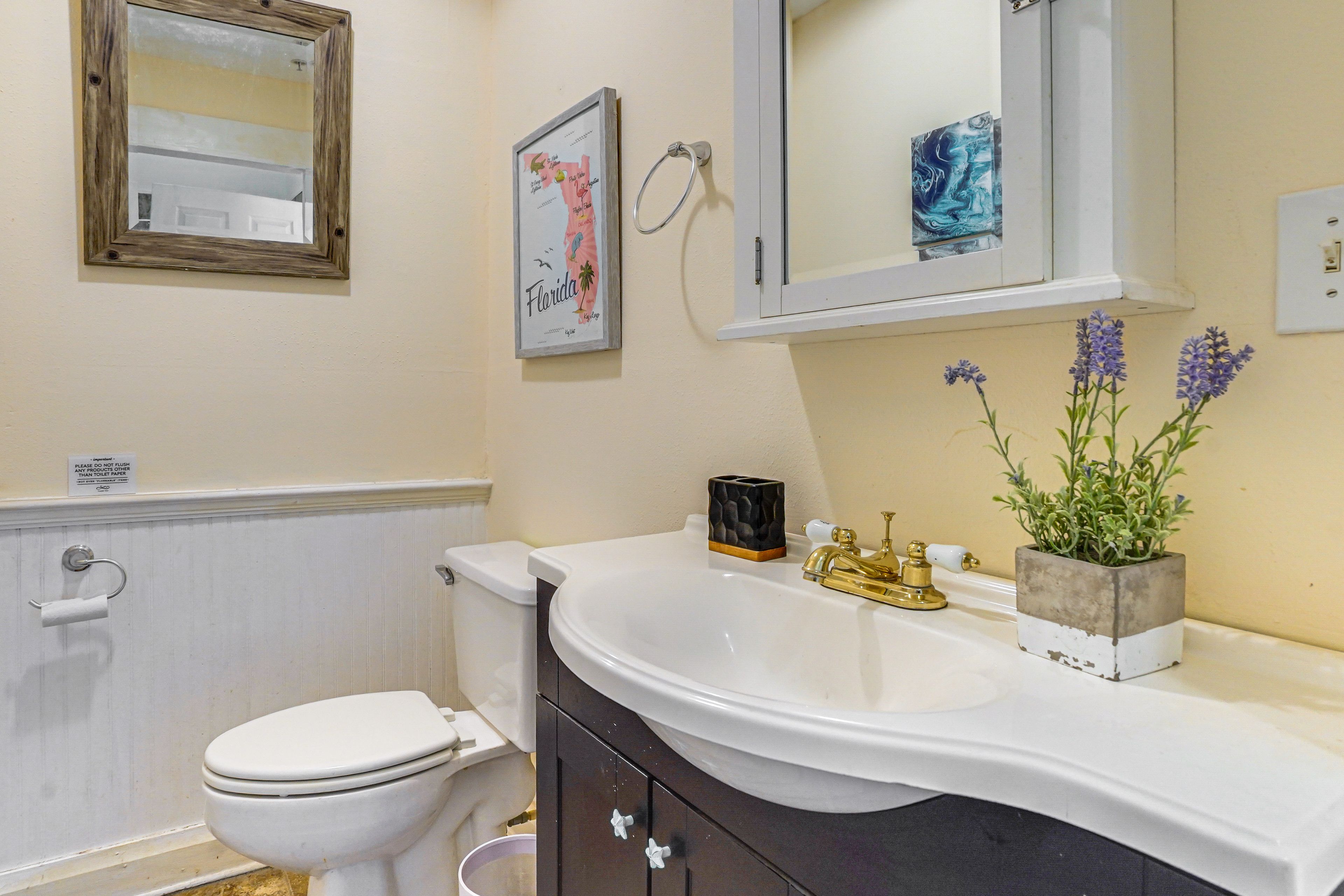 En-Suite Bathroom | 1st Floor