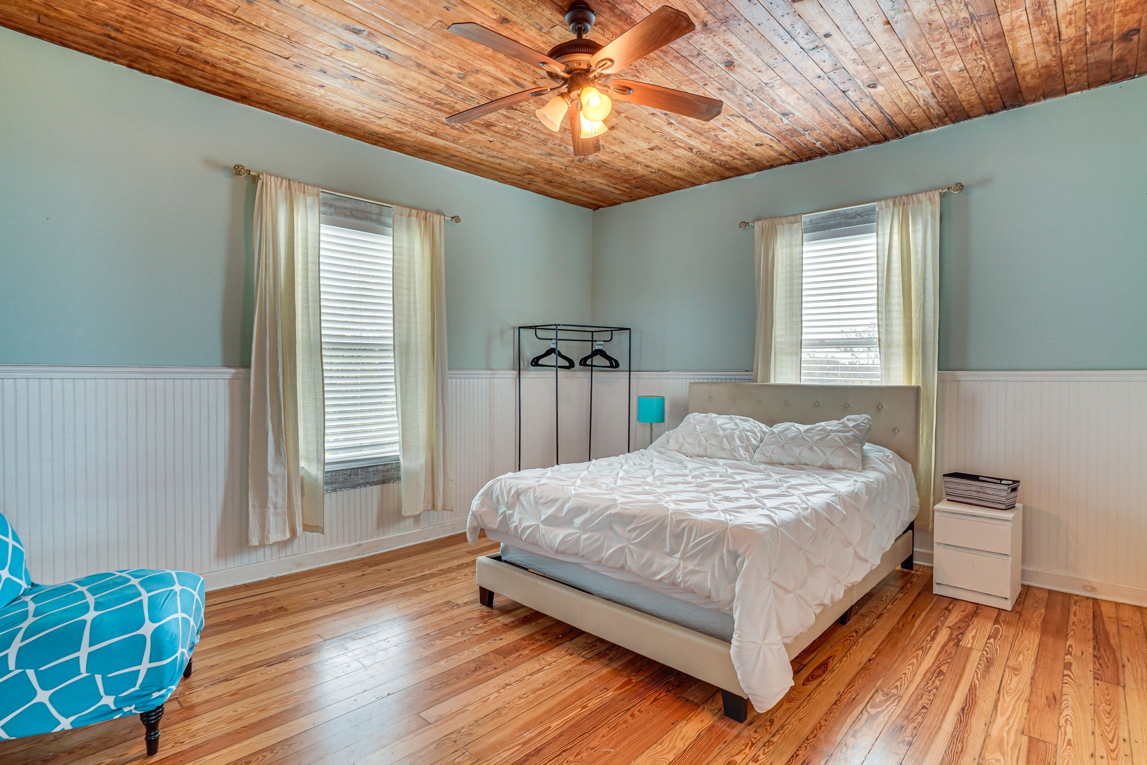 Bedroom 3 | 2nd Floor | Queen Bed