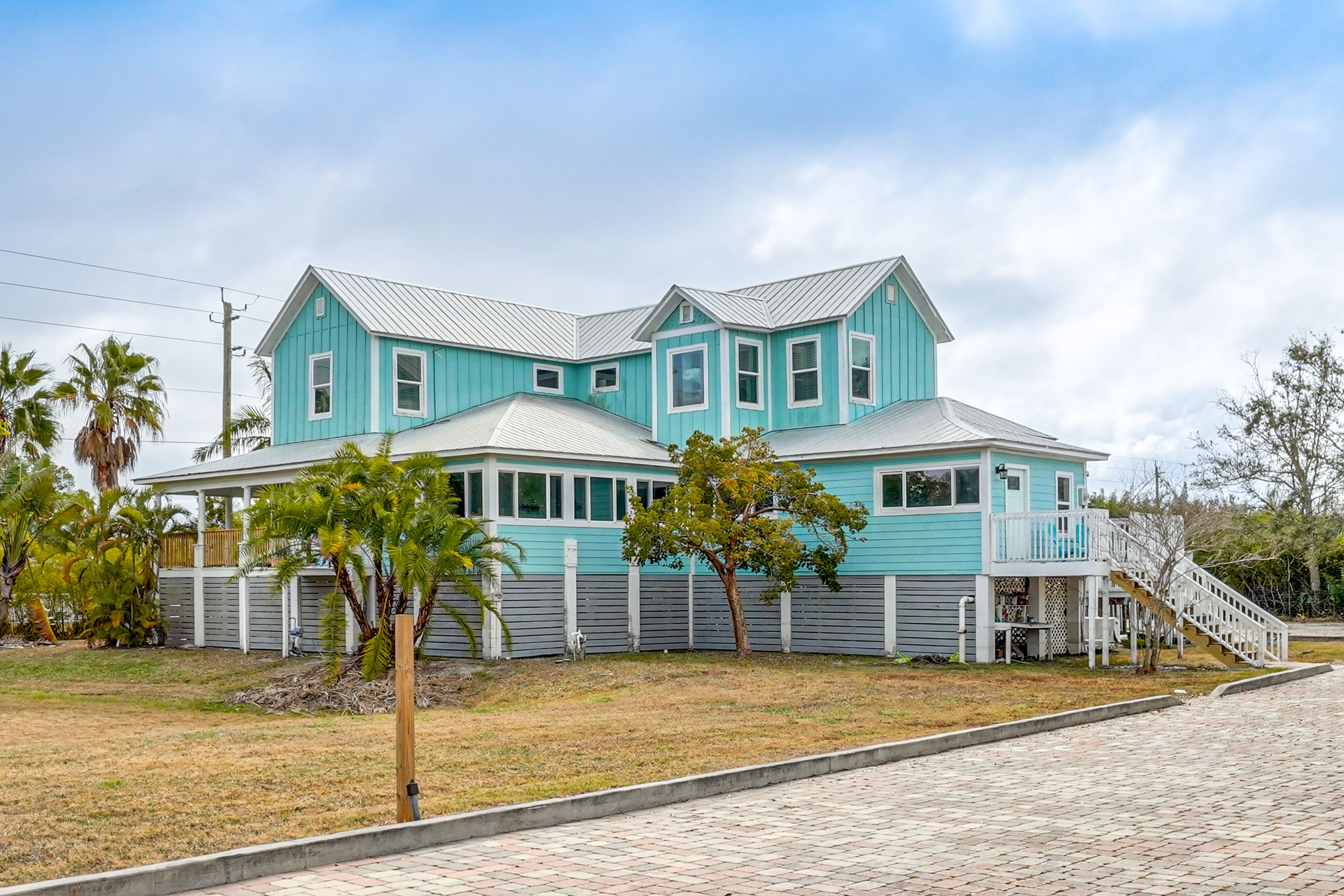 Palmetto Vacation Rental | 4BR | 5BA | 3,200 Sq Ft