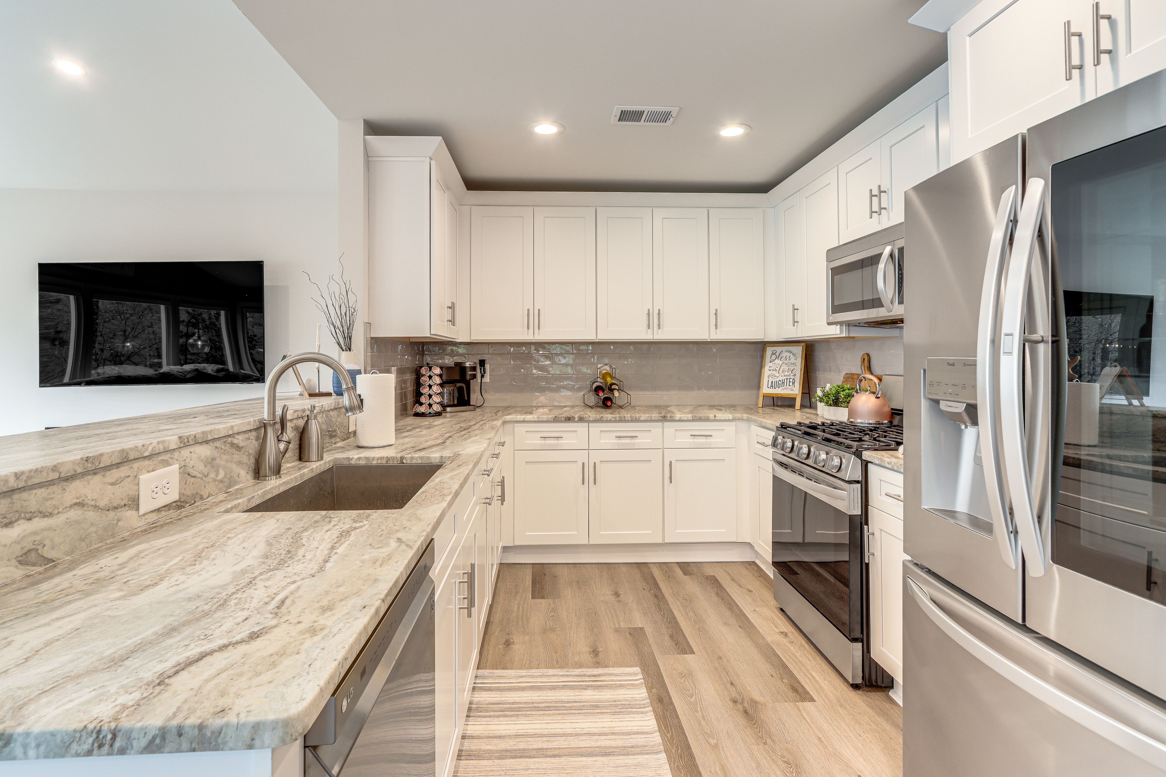 Kitchen | 2-Story Home