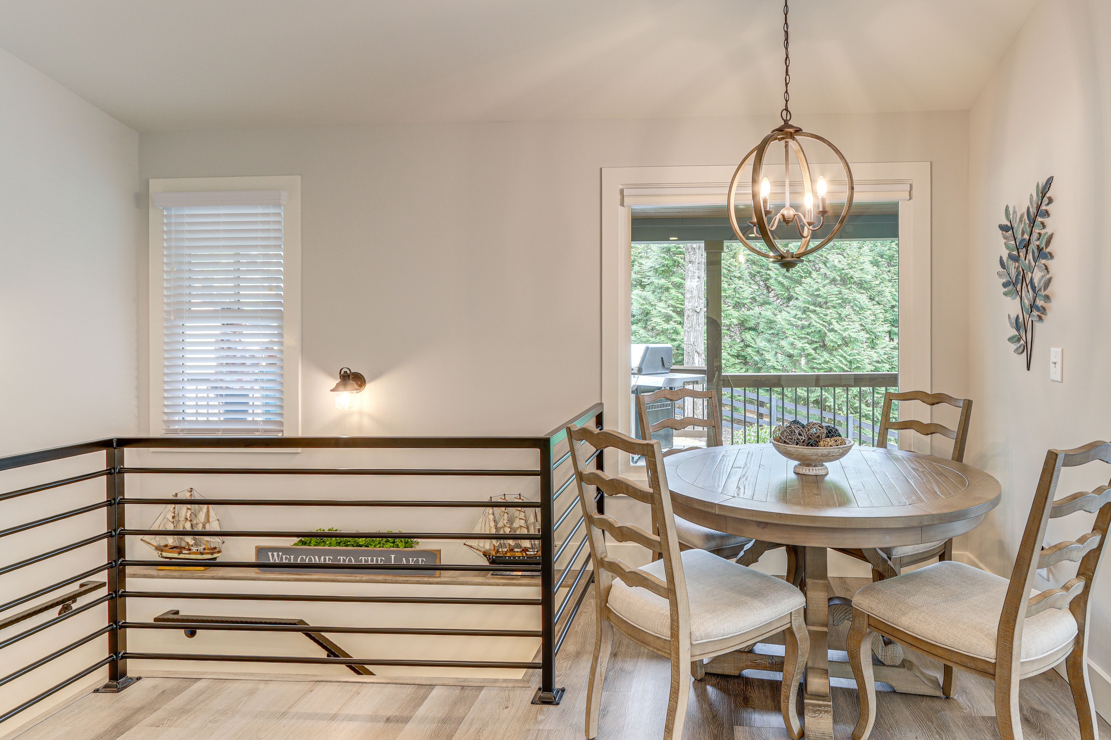 Dining Area | Main Floor