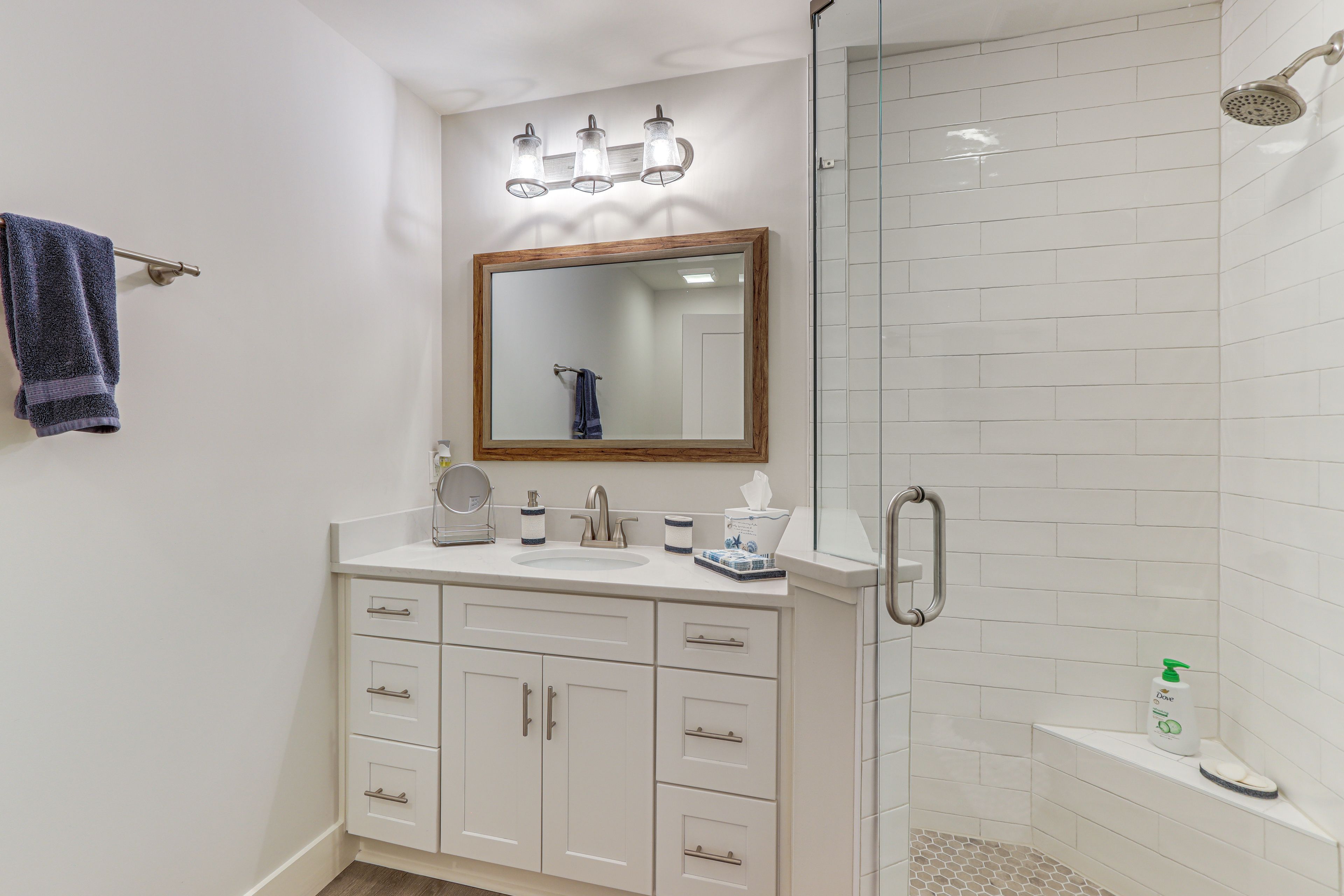 Full Bathroom | Main Floor