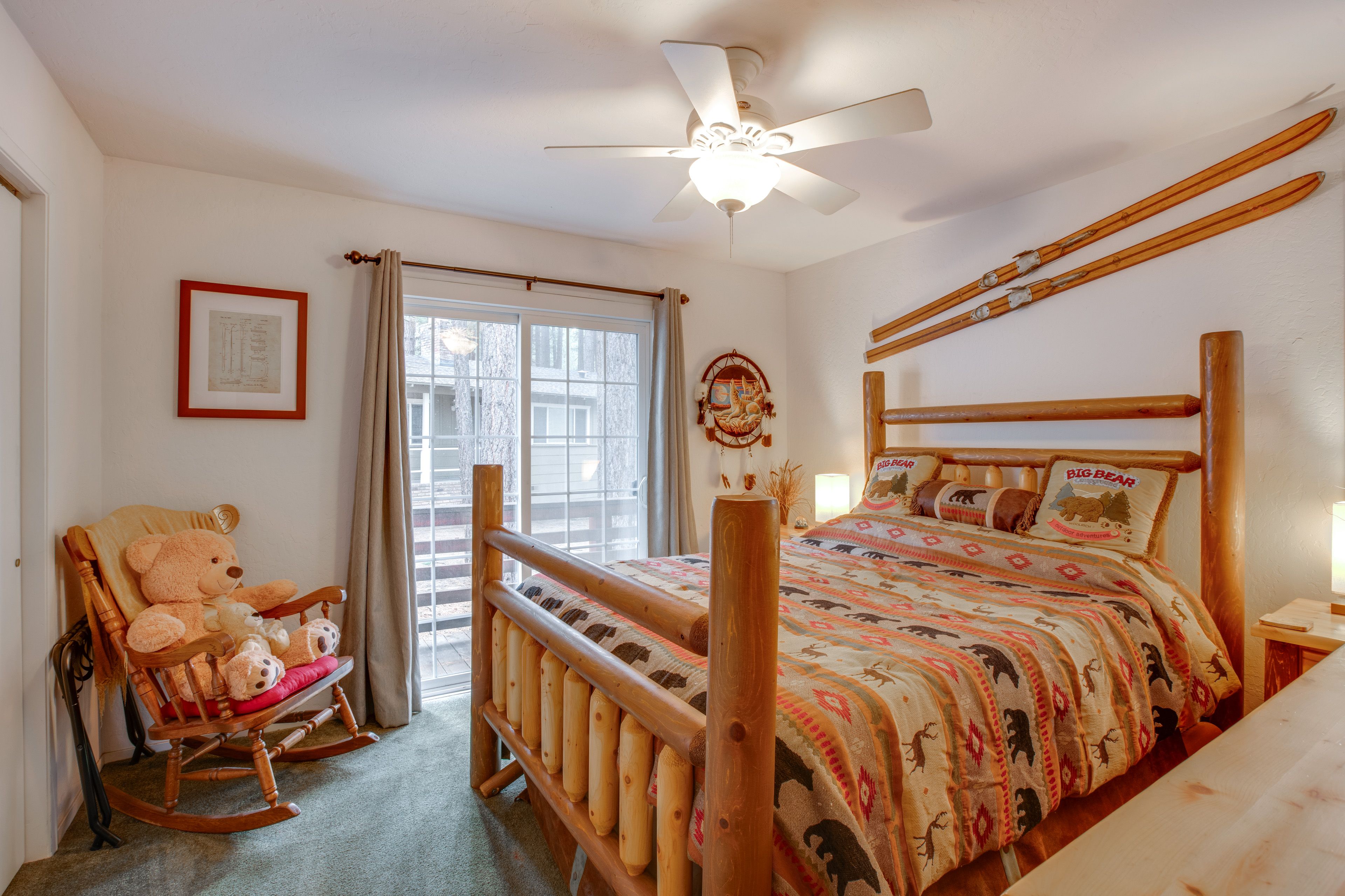 Bedroom 2 | Queen Bed