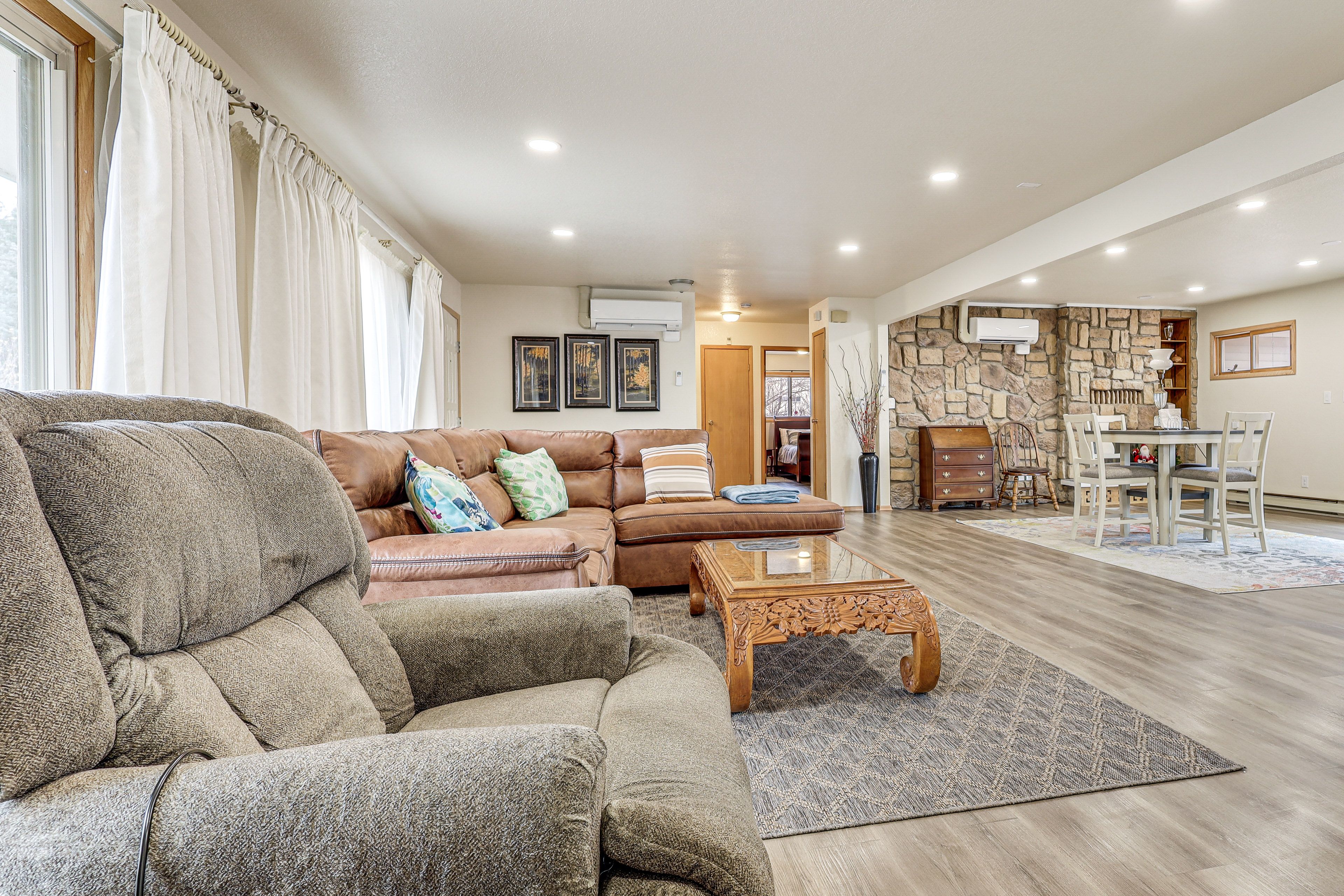 Living Room | Free WiFi | Mini-Split A/C & Heating