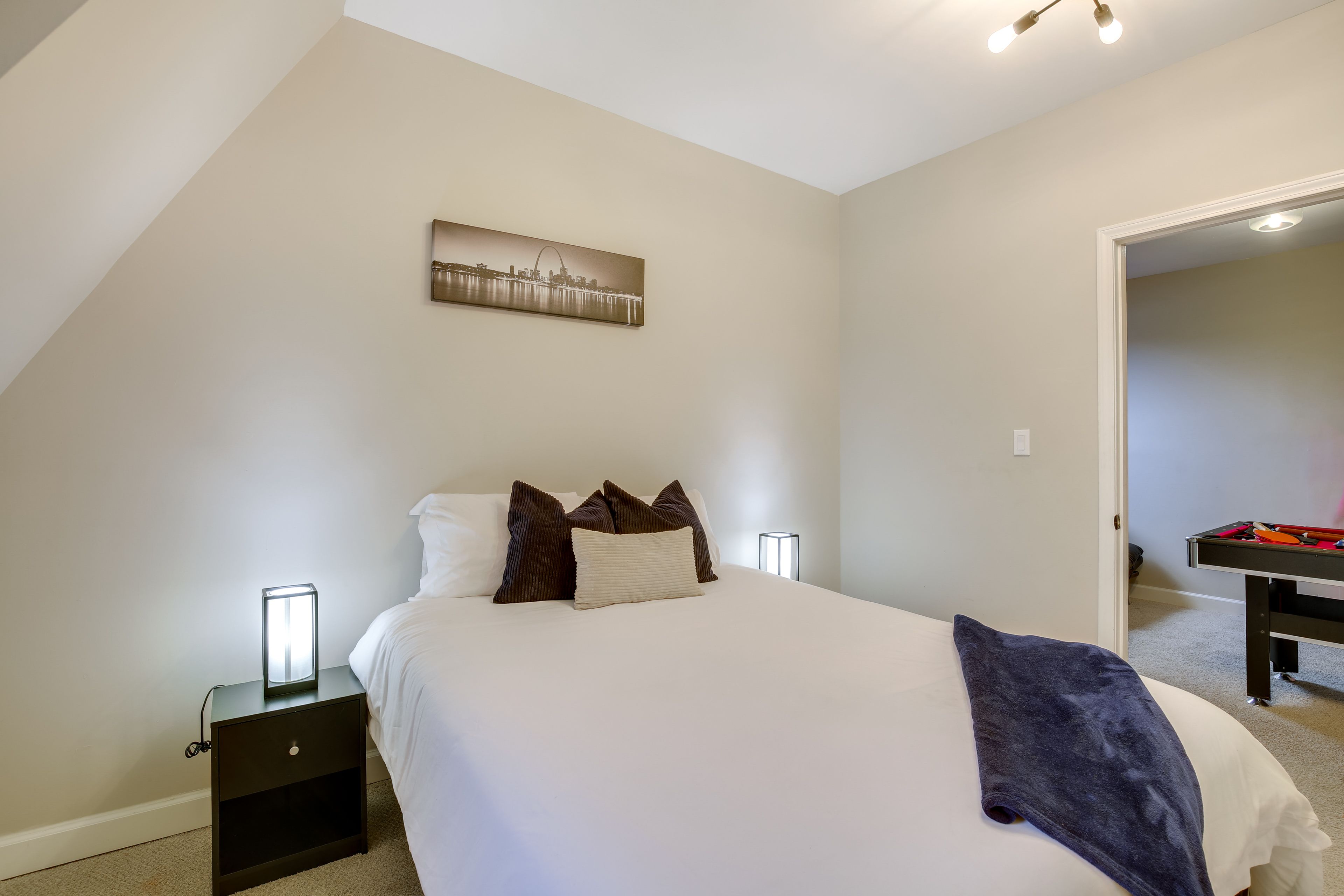 Bedroom 3 | Queen Bed | 2nd Floor