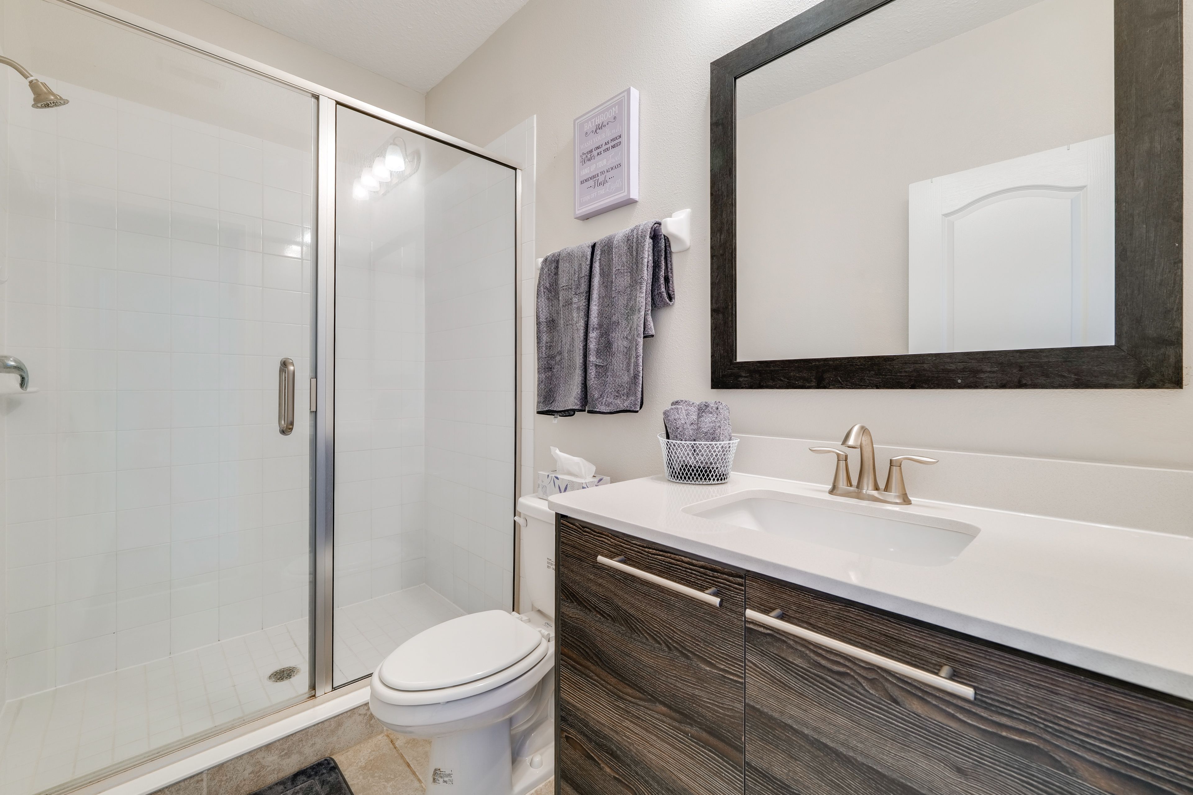 Full Bathroom | Hair Dryer | 2nd Floor