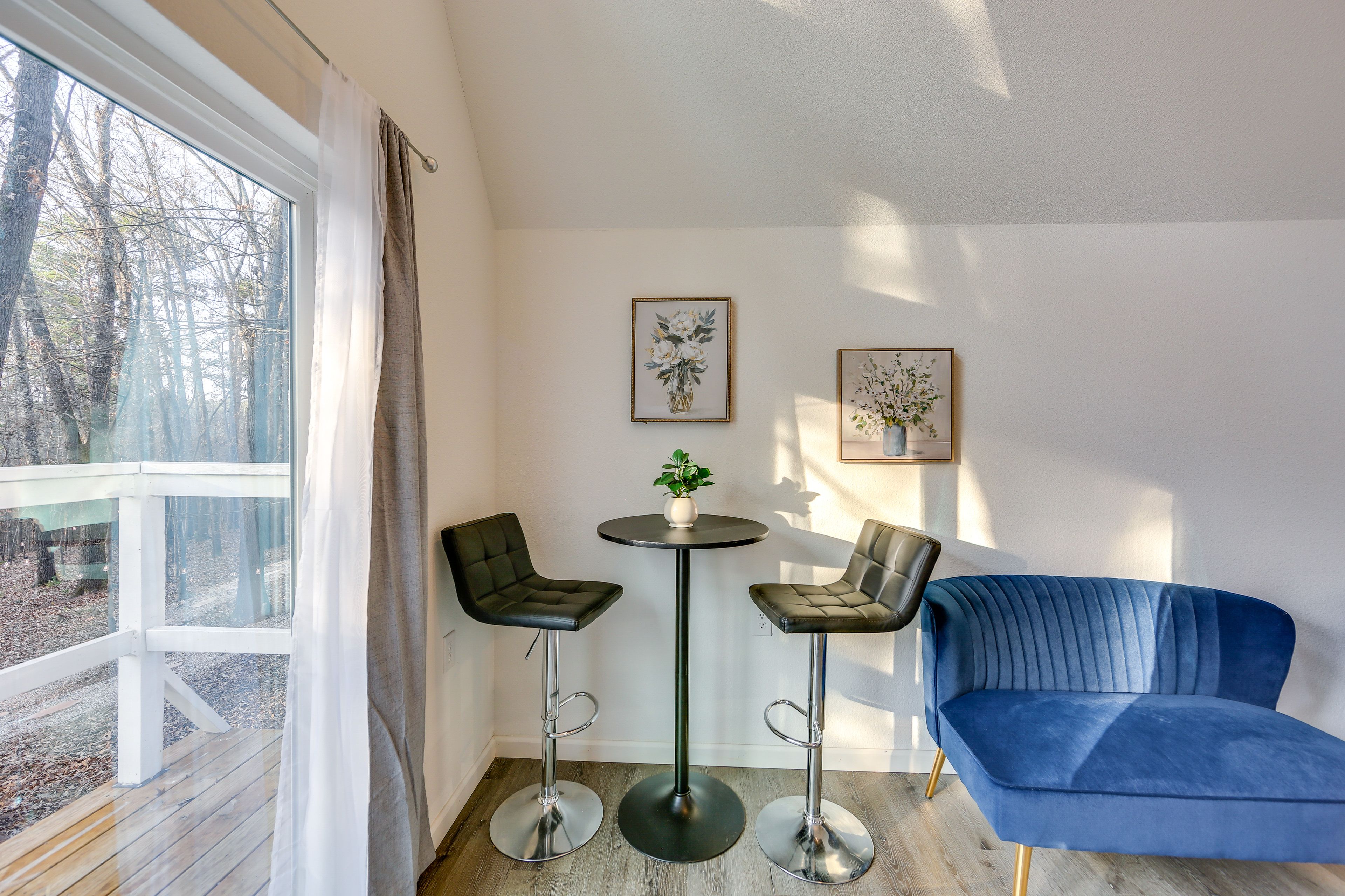 Studio Interior | Smart TV | Central A/C | 1st Floor