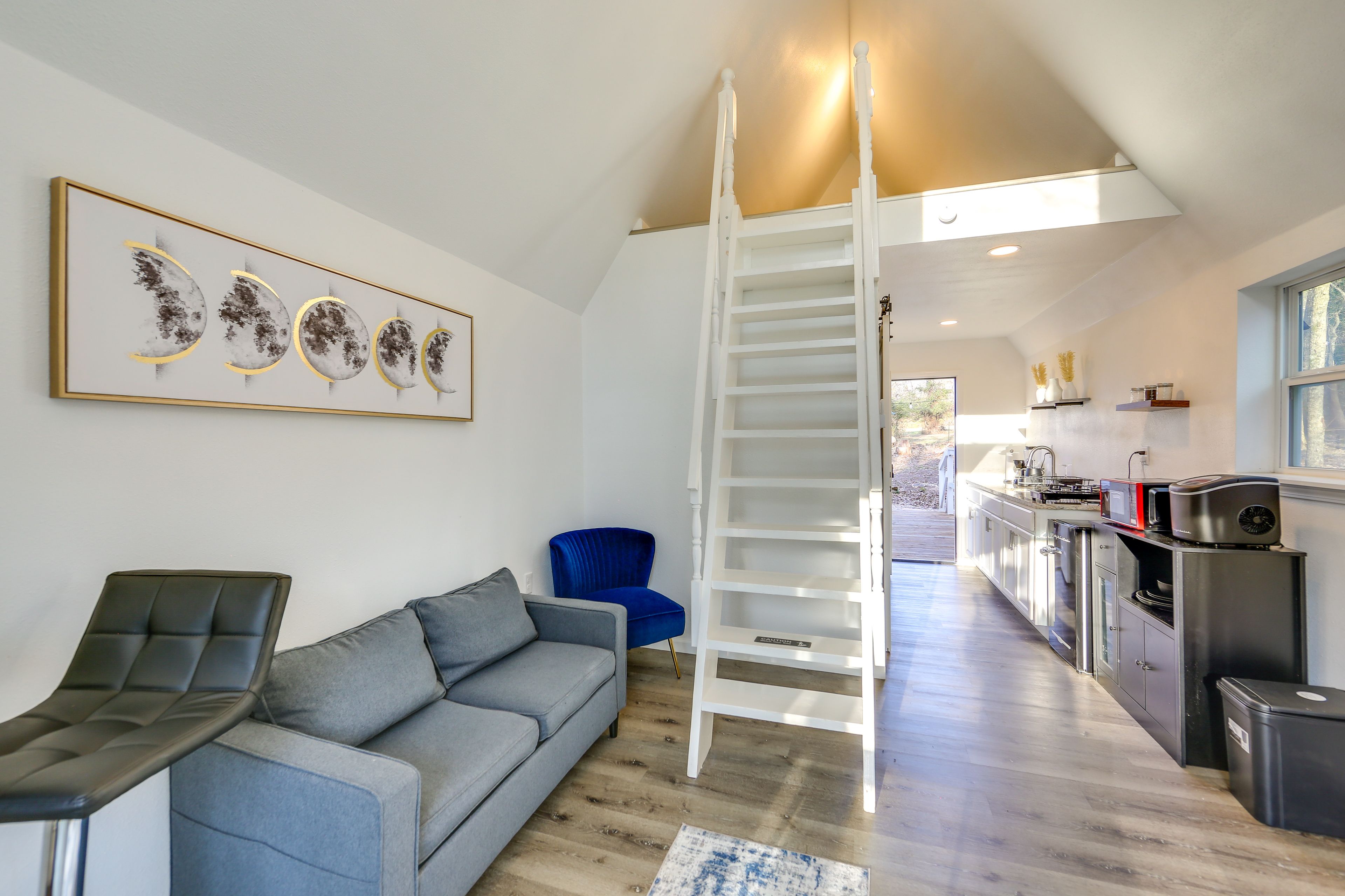 Studio Interior | 1st Floor