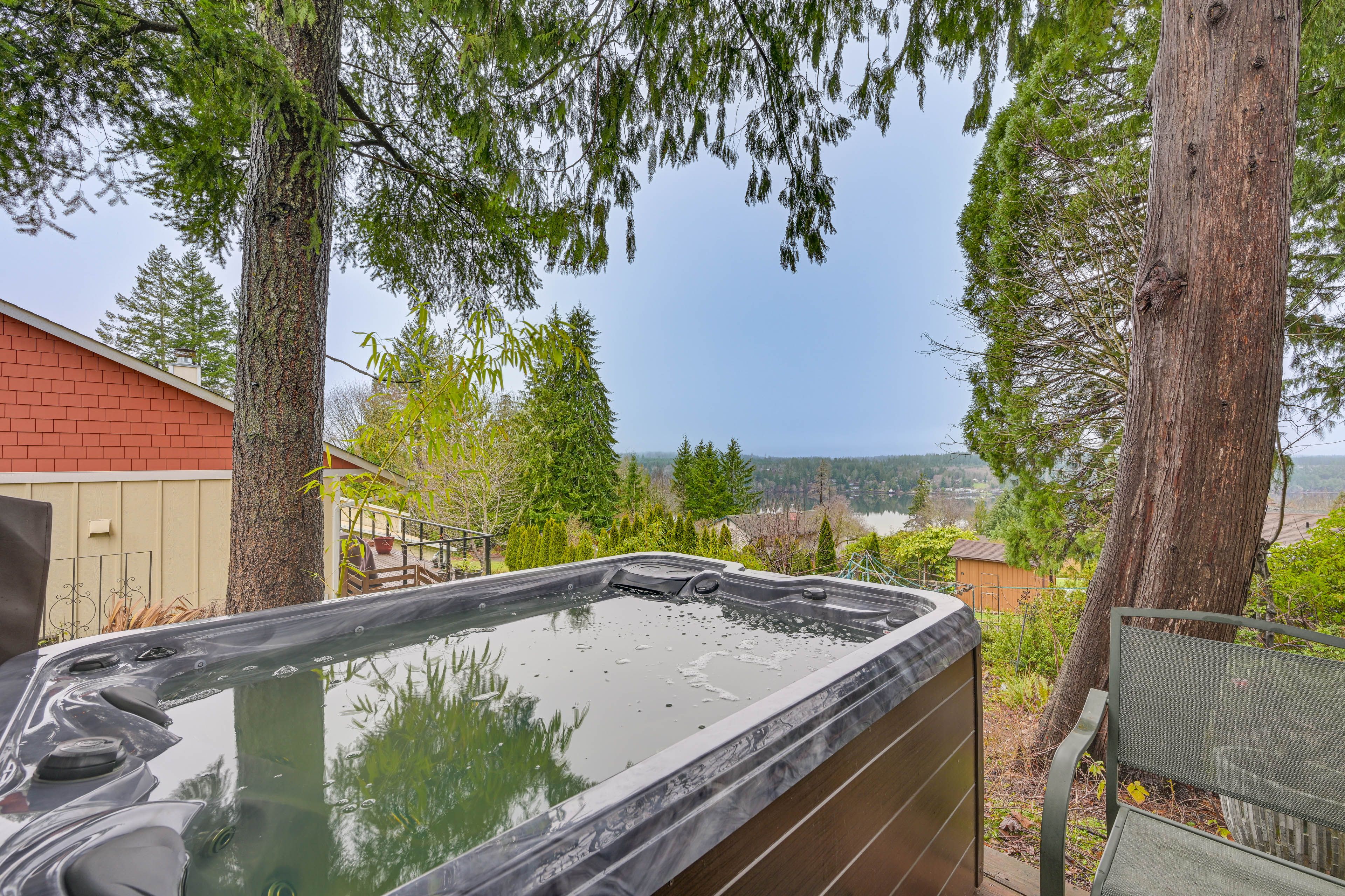 Private Hot Tub | Oakland Bay Views | Walk to Sunset Bluff County Park