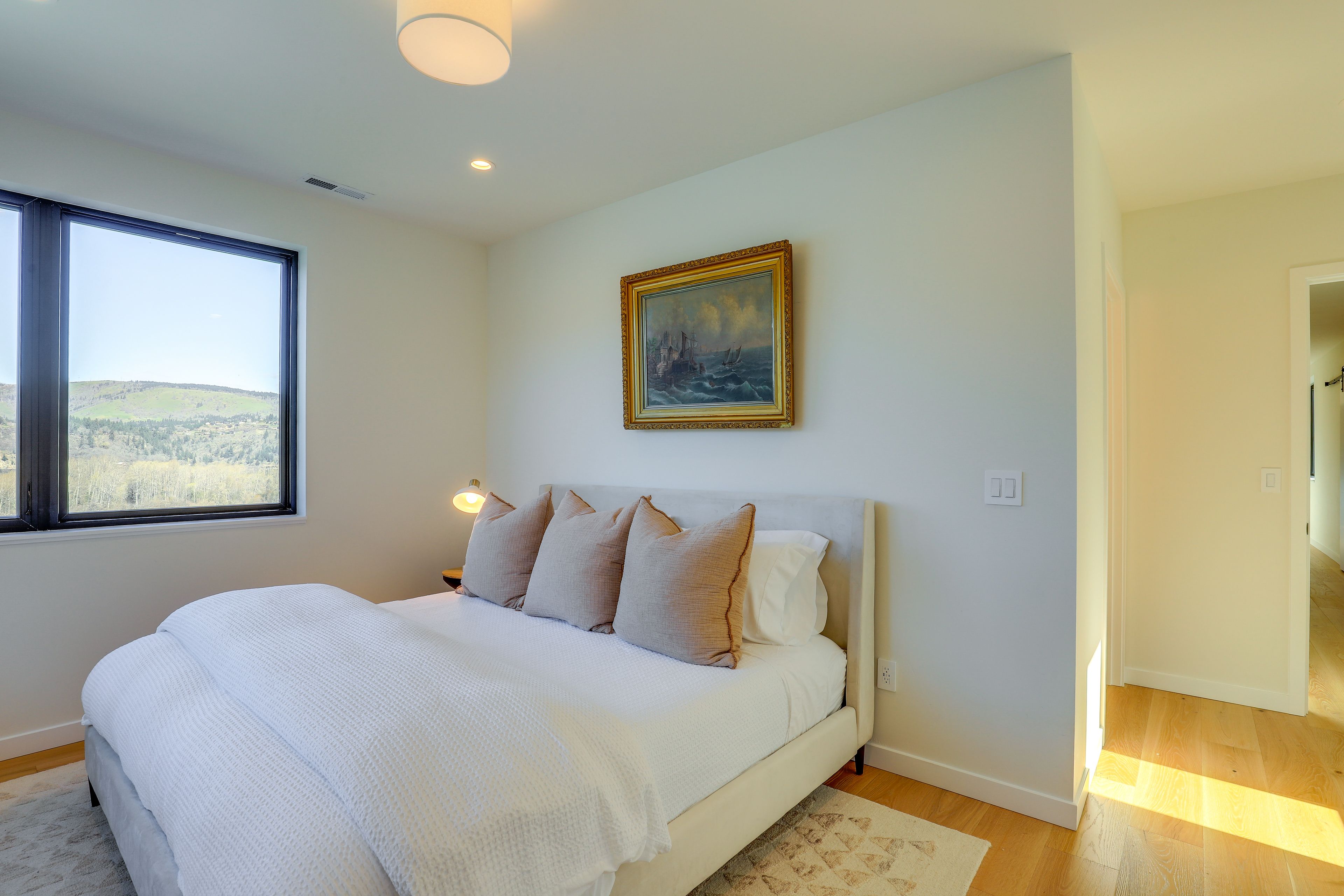 Bedroom 3 | King Bed | 2nd Floor