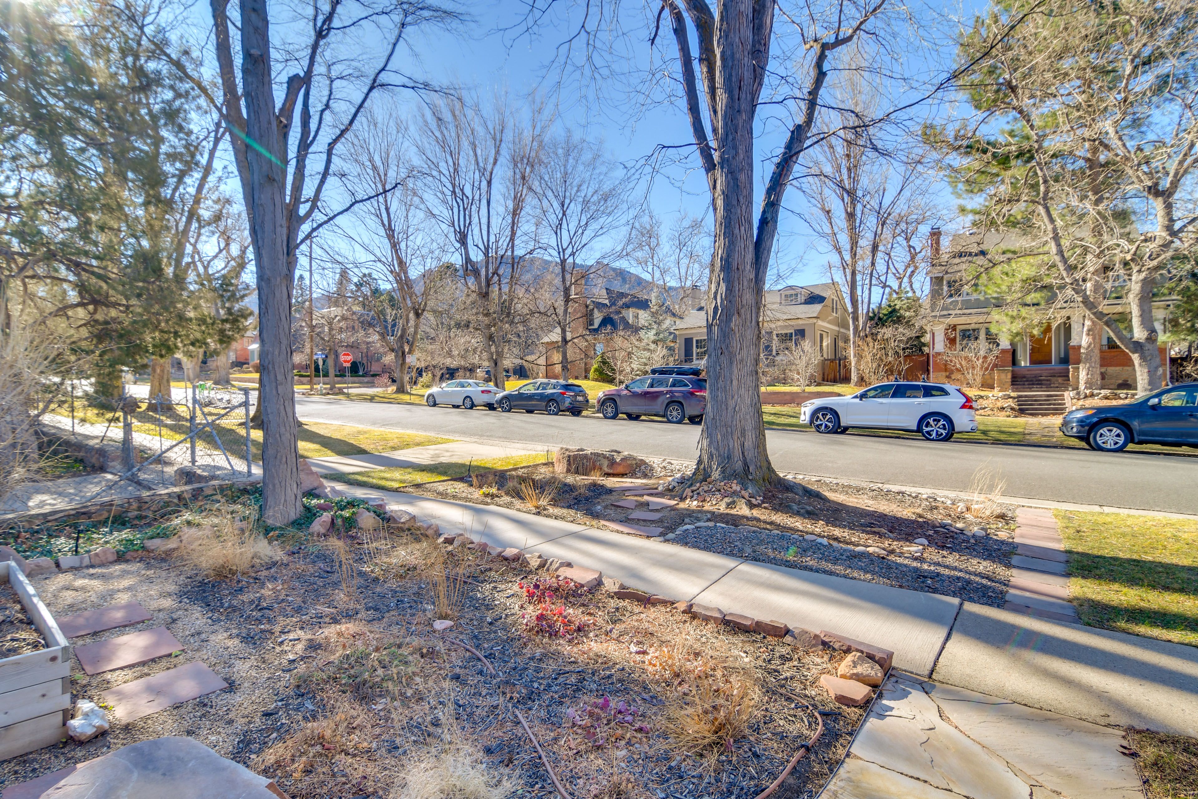 Studio Exterior | Flatiron Views