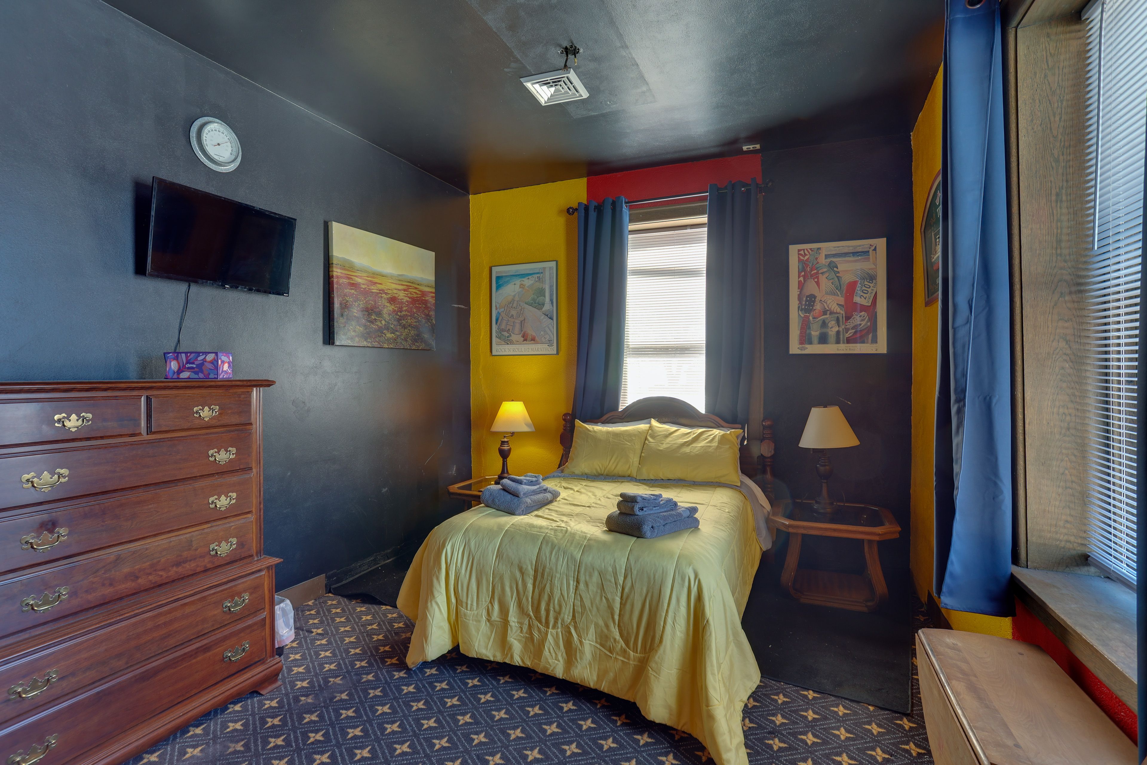 Bedroom 3 | Queen Bed | Main Level