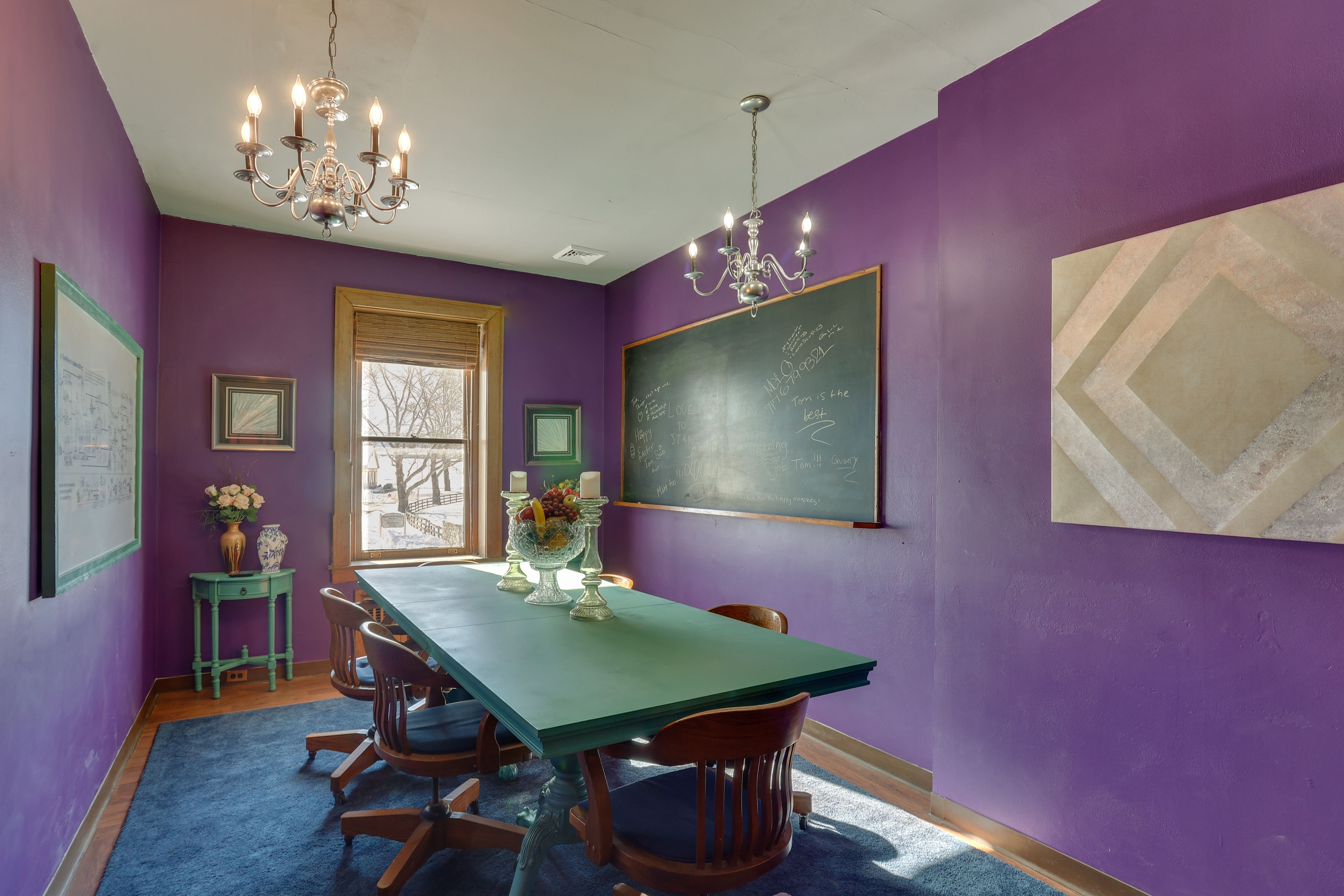 Dining Room | Dishware/Flatware Provided | Main Level